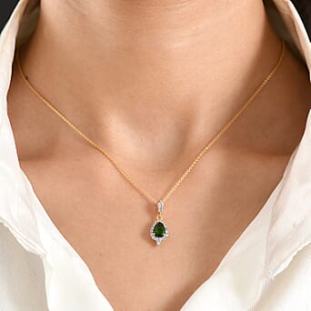 https://tjcuk.sirv.com/Products/44/7/4479349/D-Joy-Natural-Chrome-Diopside-White-Zircon-Halo-Drop-Pendant-with-Chai_4479349_1.jpg?w=342&h=342