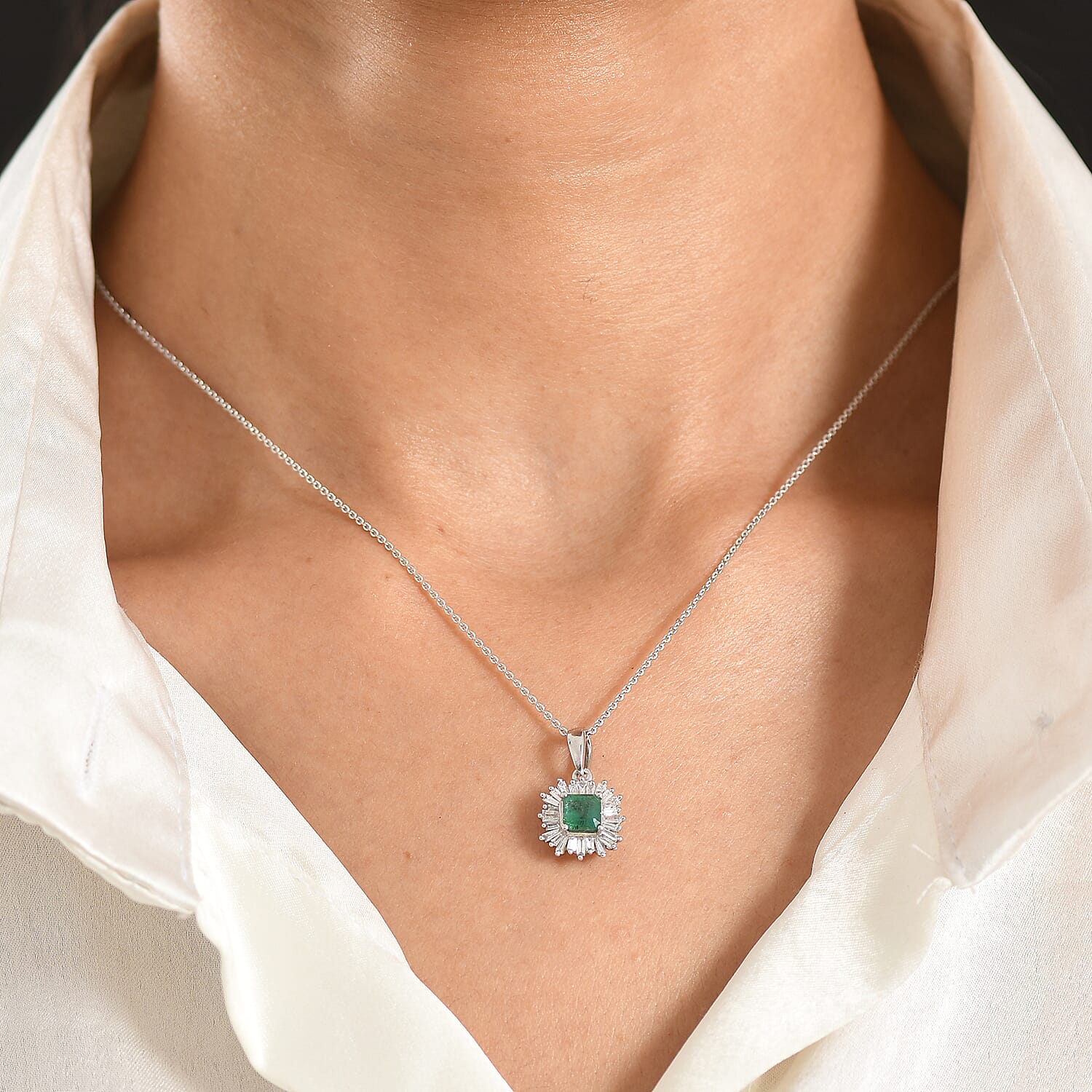 Luxuriant - AAA Zambian Emerald & Lab Grown Diamond (SI-G-H) Pendant with Chain (Size 20) in Rhodium Overlay Sterling Silver 1.12 Ct.