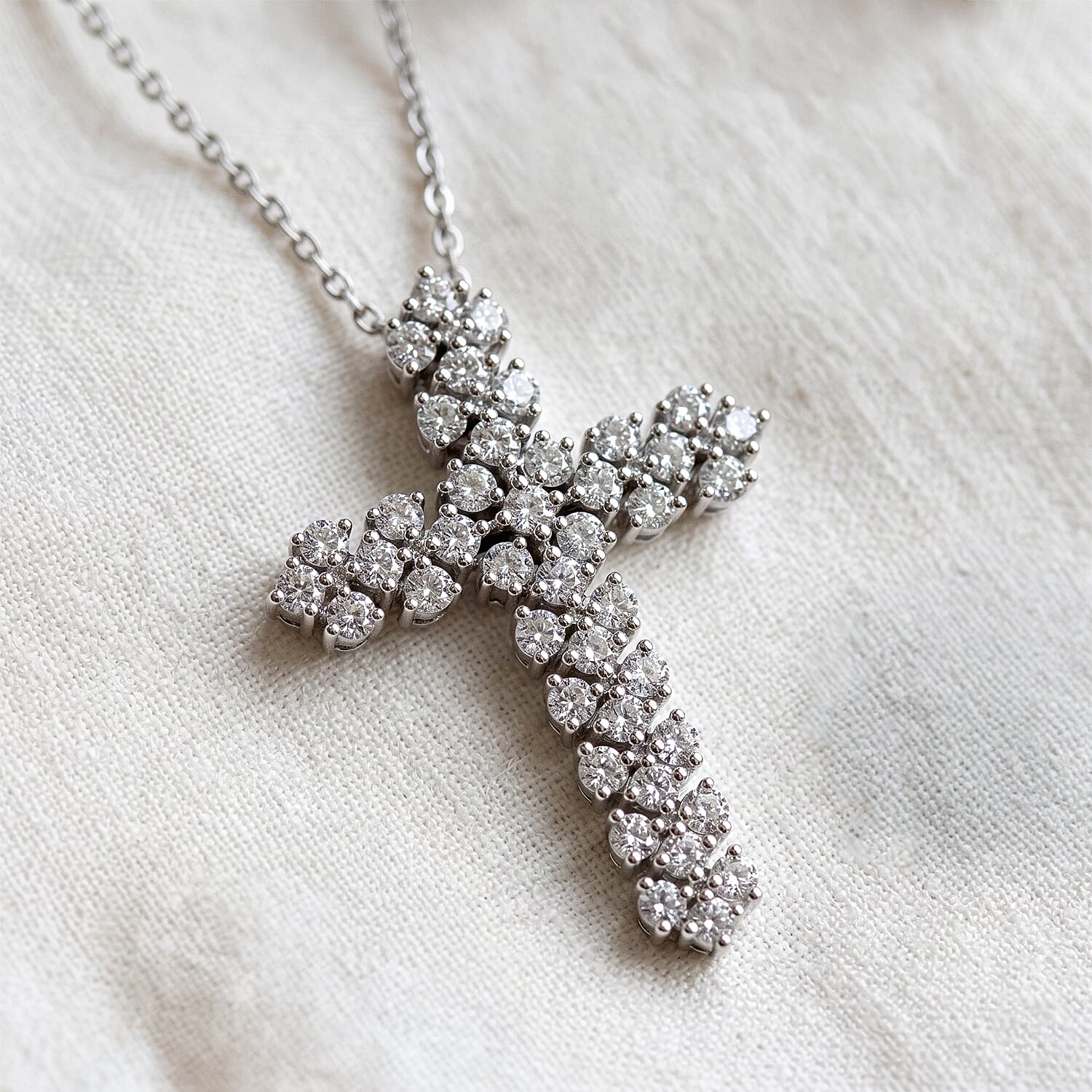 Luxuriant - Lab Grown Diamond (SI-G-H) Cross Pendant with (Size 18-2 Ext) in Rhodium Overlay Sterling Silver 1.00 Ct.