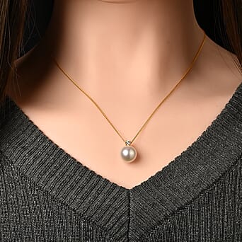 https://tjcuk.sirv.com/Products/44/8/4487594/White-Edison-Pearl-Lab-Grown-Diamond-Ball-Drop-Pendant-with-Chain-Size_4487594_1.jpg?w=342&h=342