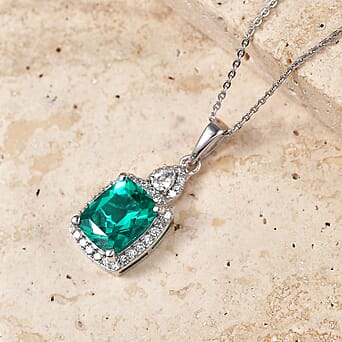 https://tjcuk.sirv.com/Products/44/8/4487772/Lab-Grown-Columbian-Emerald-Lab-Grown-Diamond-Pendant-with-Chain-Size-_4487772_2.jpg?w=342&h=342