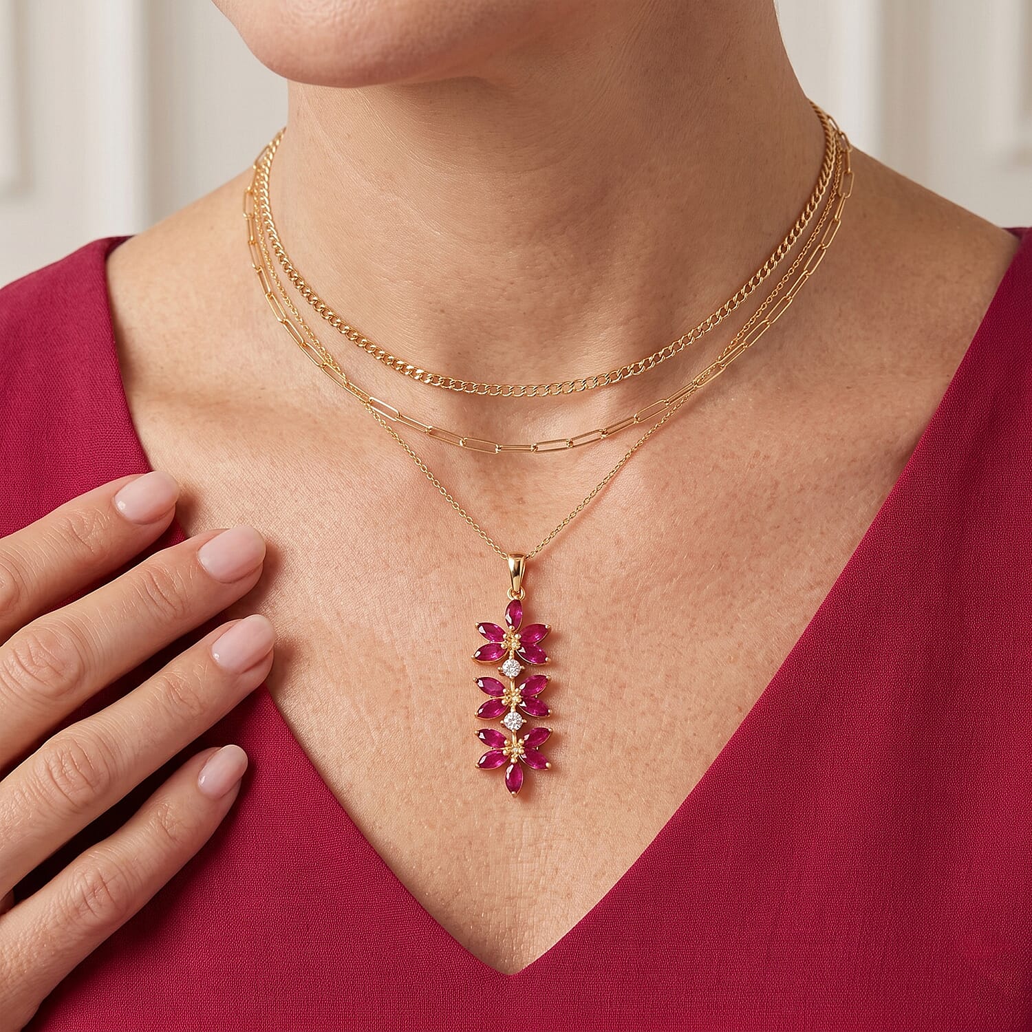 African Ruby,  White Zircon Pendant with Chain (Size 20)  Sterling Silver 0.11 ct  2.630  Ct.