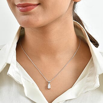 https://tjcuk.sirv.com/Products/45/0/4501797/Luxuriant-SGL-Certified-Lab-Grown-Diamond-SI-G-H-Pendant-with-Chain-Si_4501797_1.jpg?w=342&h=342