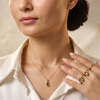 https://tjcuk.sirv.com/Products/45/0/4502485/Natural-Green-Apatite-Pendant-with-Torn-Chain-19DC-Size-20-Sterling-Si_4502485_2.jpg?w=342&h=342