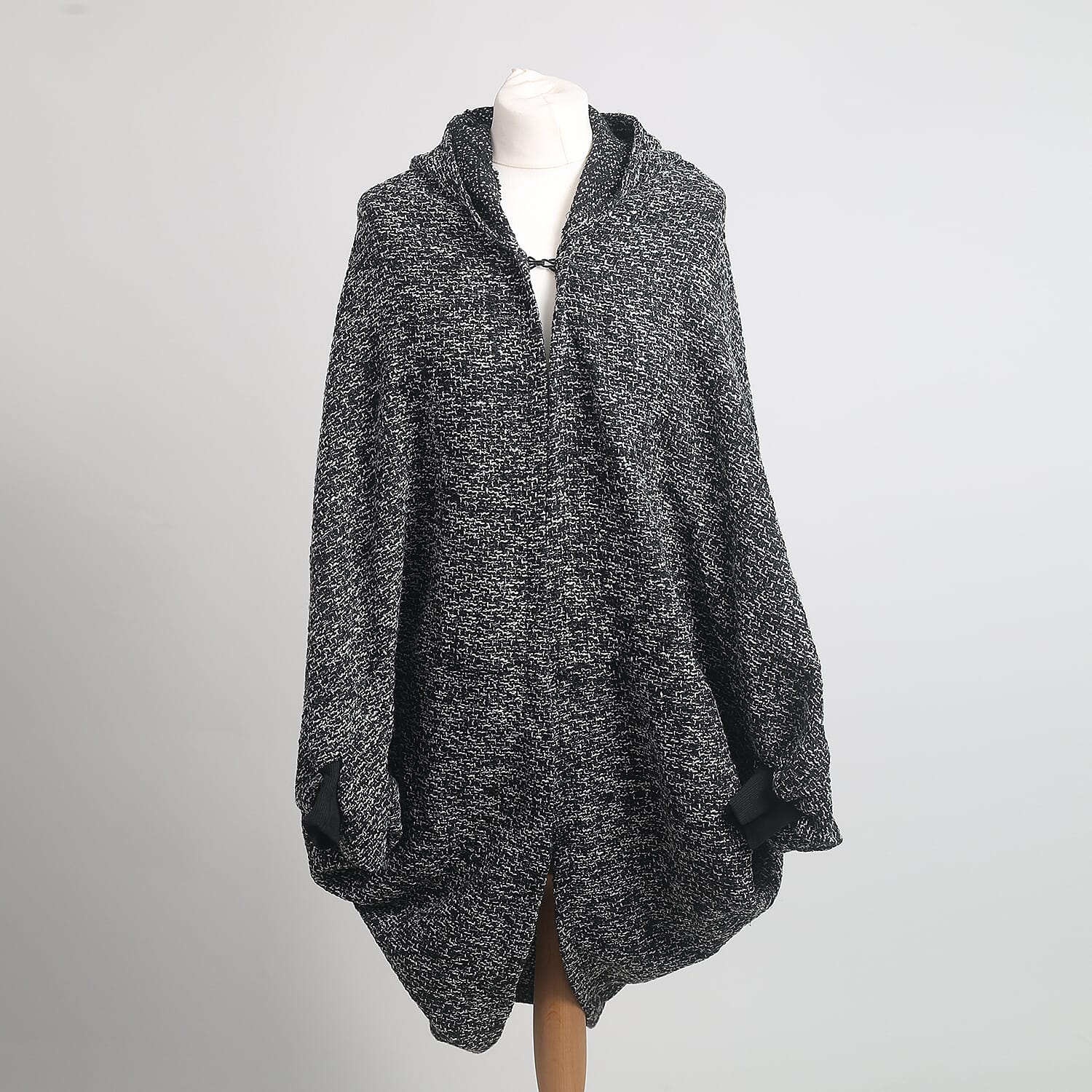 Textured Hooded Poncho with Hook-and-Eye Fastening at Top (Size 100x60cm) - Black and White