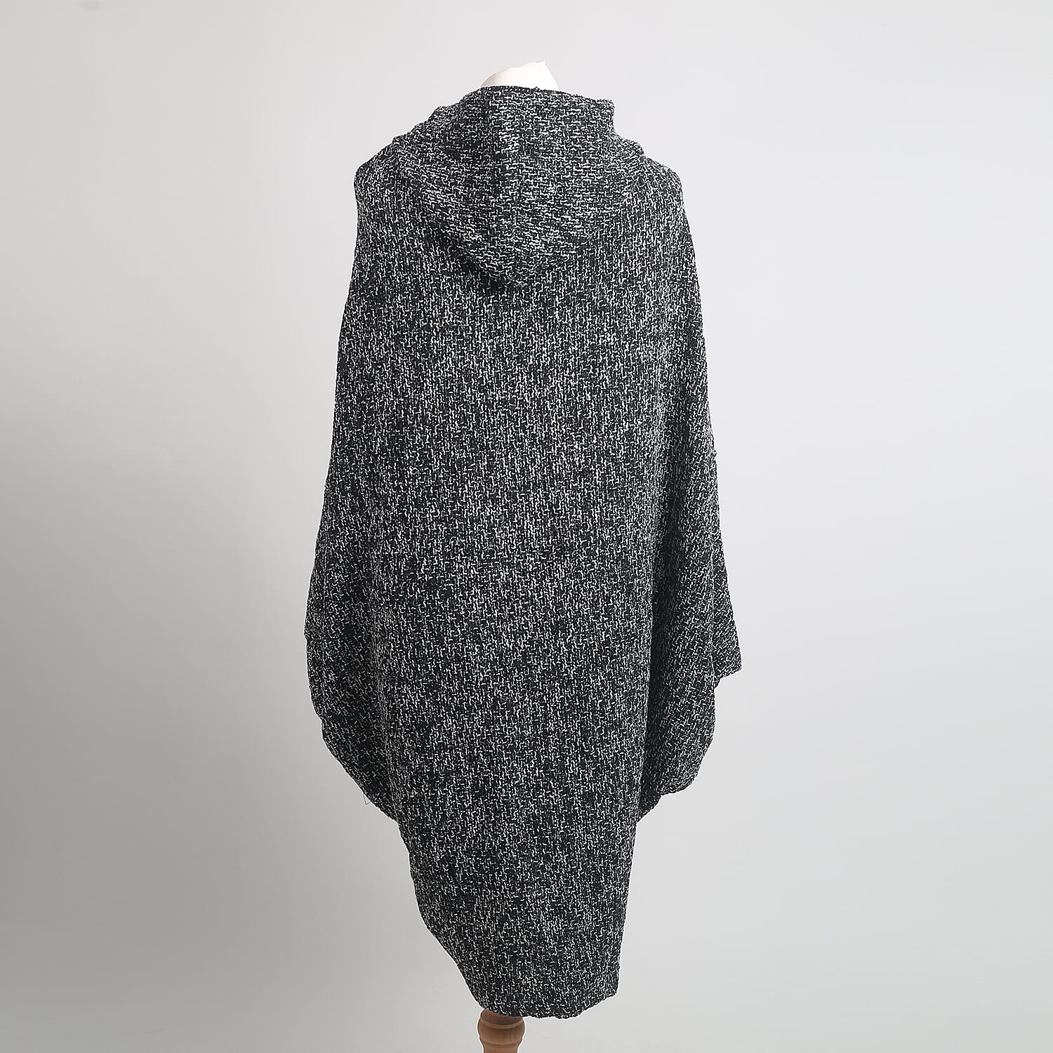 Textured Hooded Poncho with Hook-and-Eye Fastening at Top (Size 100x60cm) - Black and White