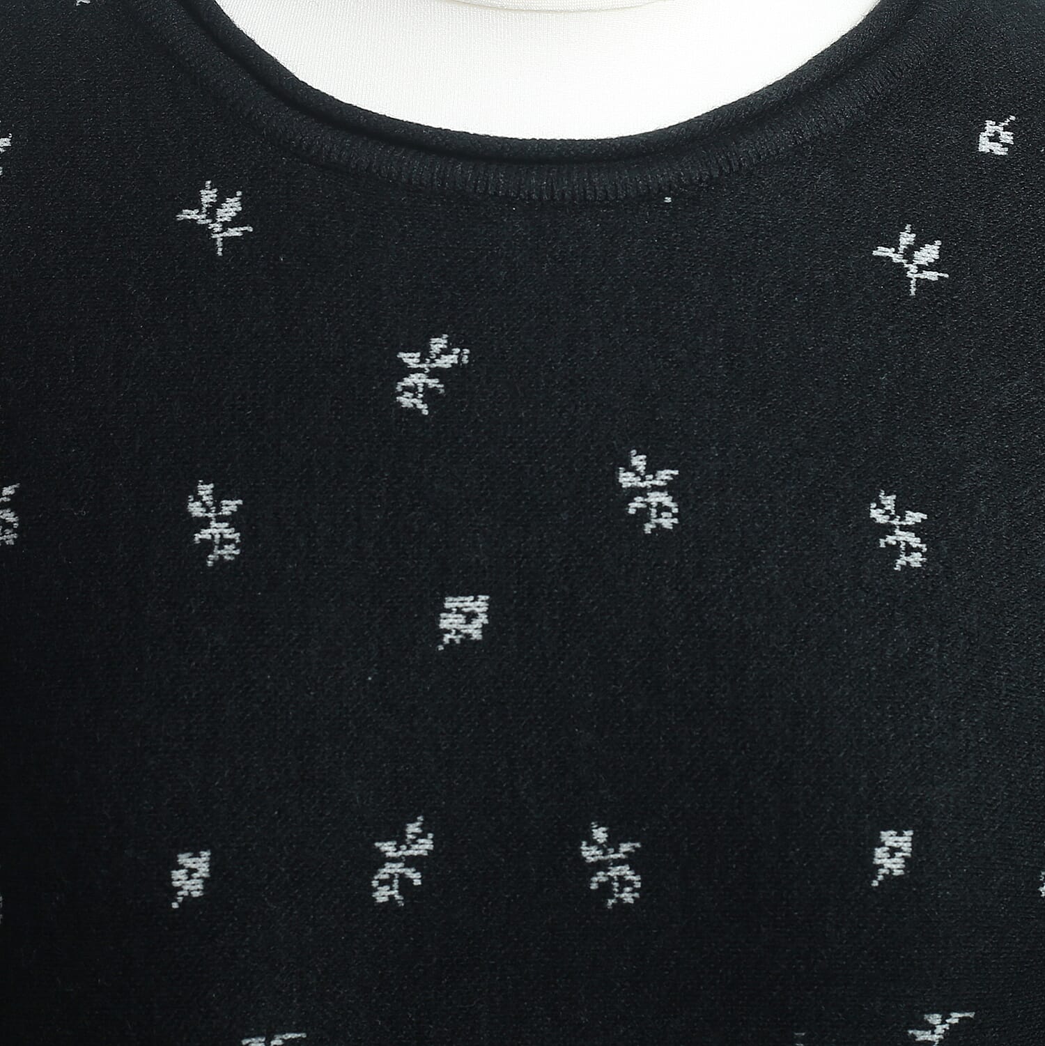 Floral Print Poncho (size 95x70cm) - Black