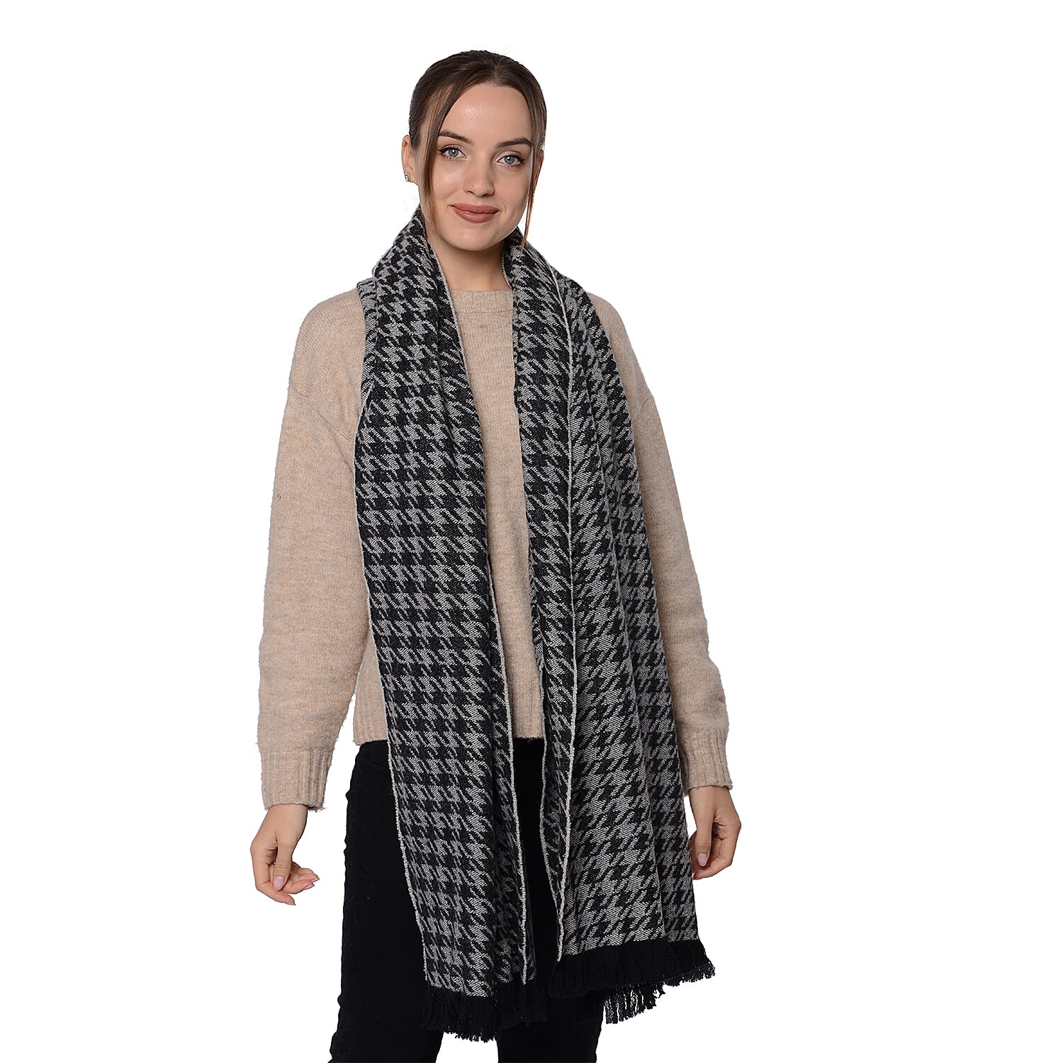 LA MAREY Houndstooth Pattern Wool Shawl - Black