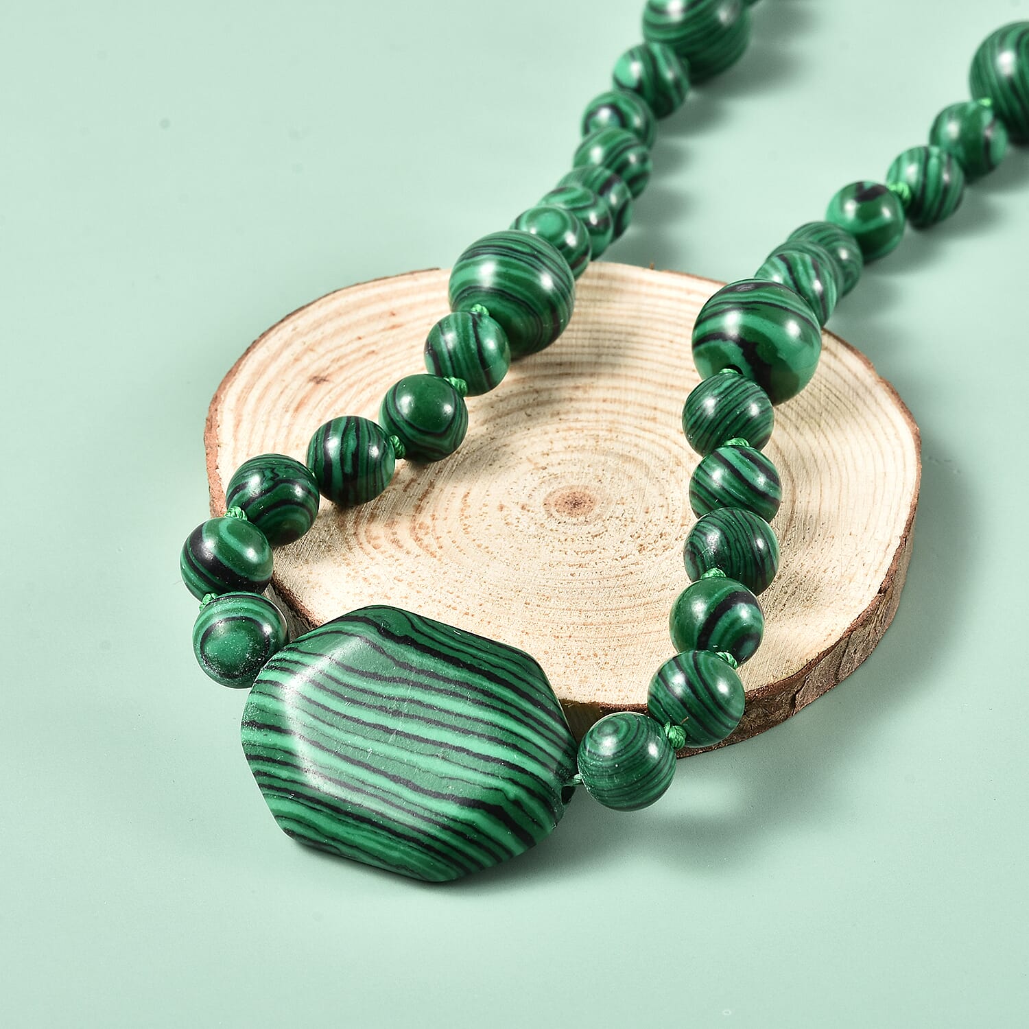 Malachite Bead Necklace (Size 18) with Magnetic Clasp 187.50 Ct.