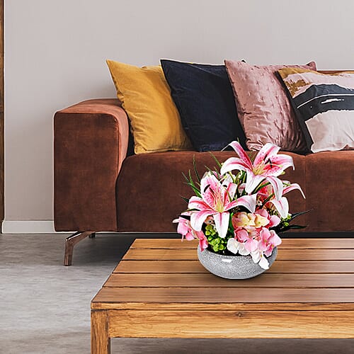 4 Heads Lily and 3 Heads Hydrangea Decorative Flower Arrangement in Ceramic Pot (Size 35x20 Cm) - Pink