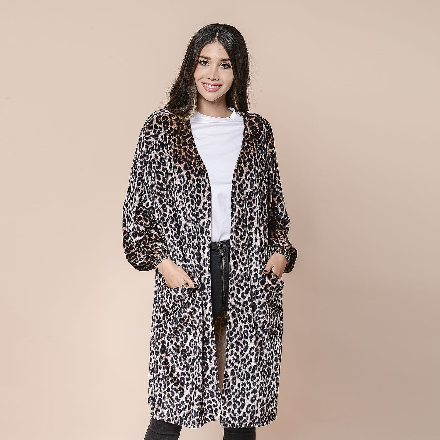 Marigold Lotus: Light Coffee Leopard Pattern Velvet Cardigan (70x95cm)