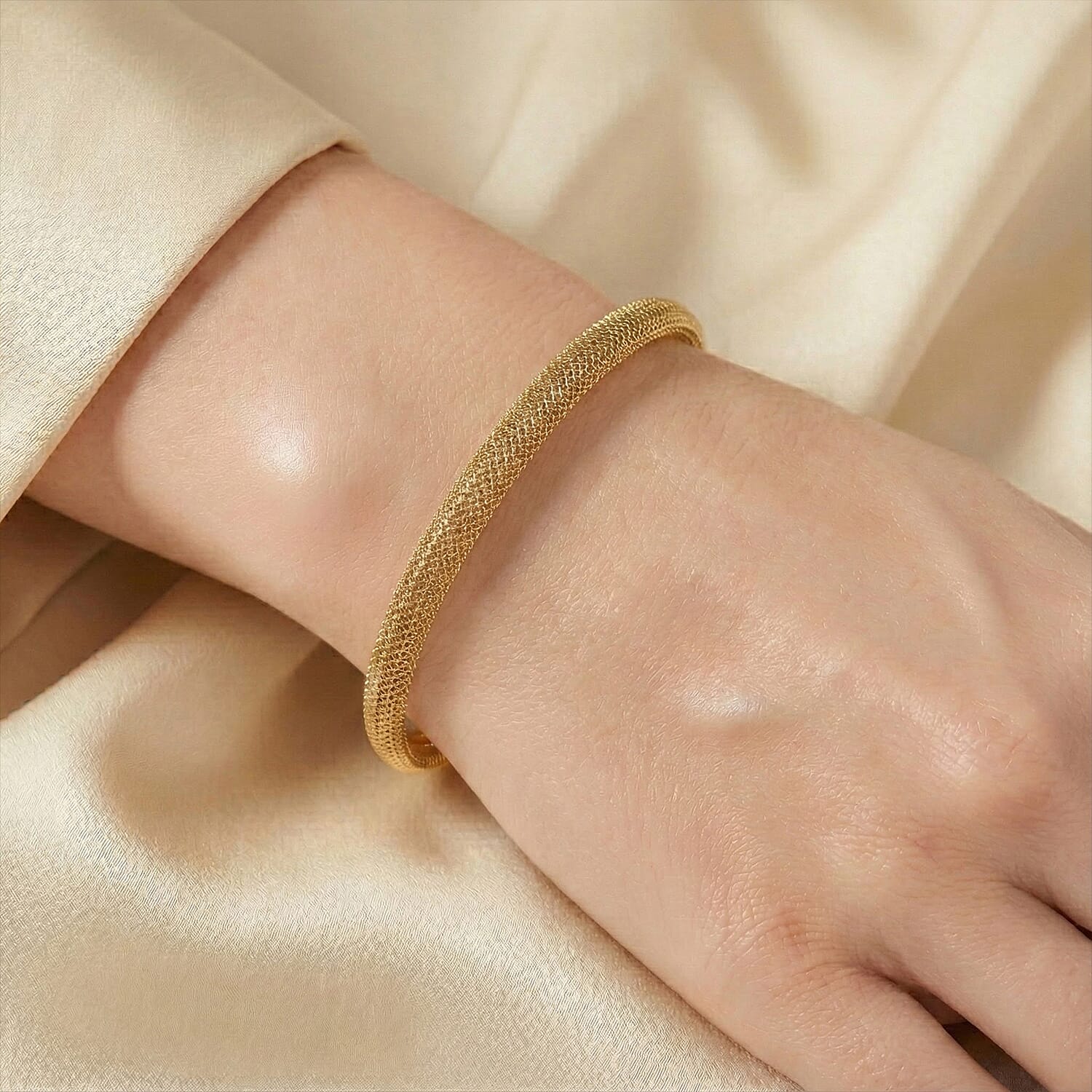 Maestro Collection - Italian Made 9K Yellow Gold Mesh Stretchable Bangle