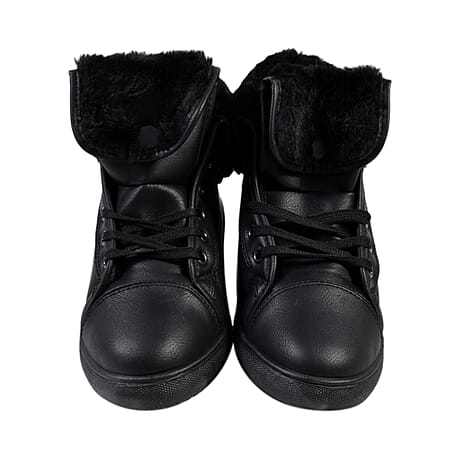 Womens Flat Faux Fur Lined Grip Sole Winter Ankle Boots (Size 4) - Black