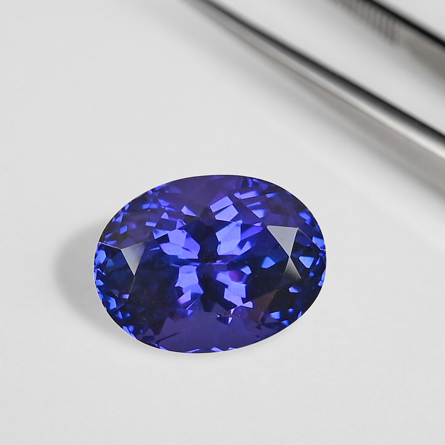 AAAA Tanzanite Oval Faceted (13.10x9.96x7.84mm) 6.95 Ct.