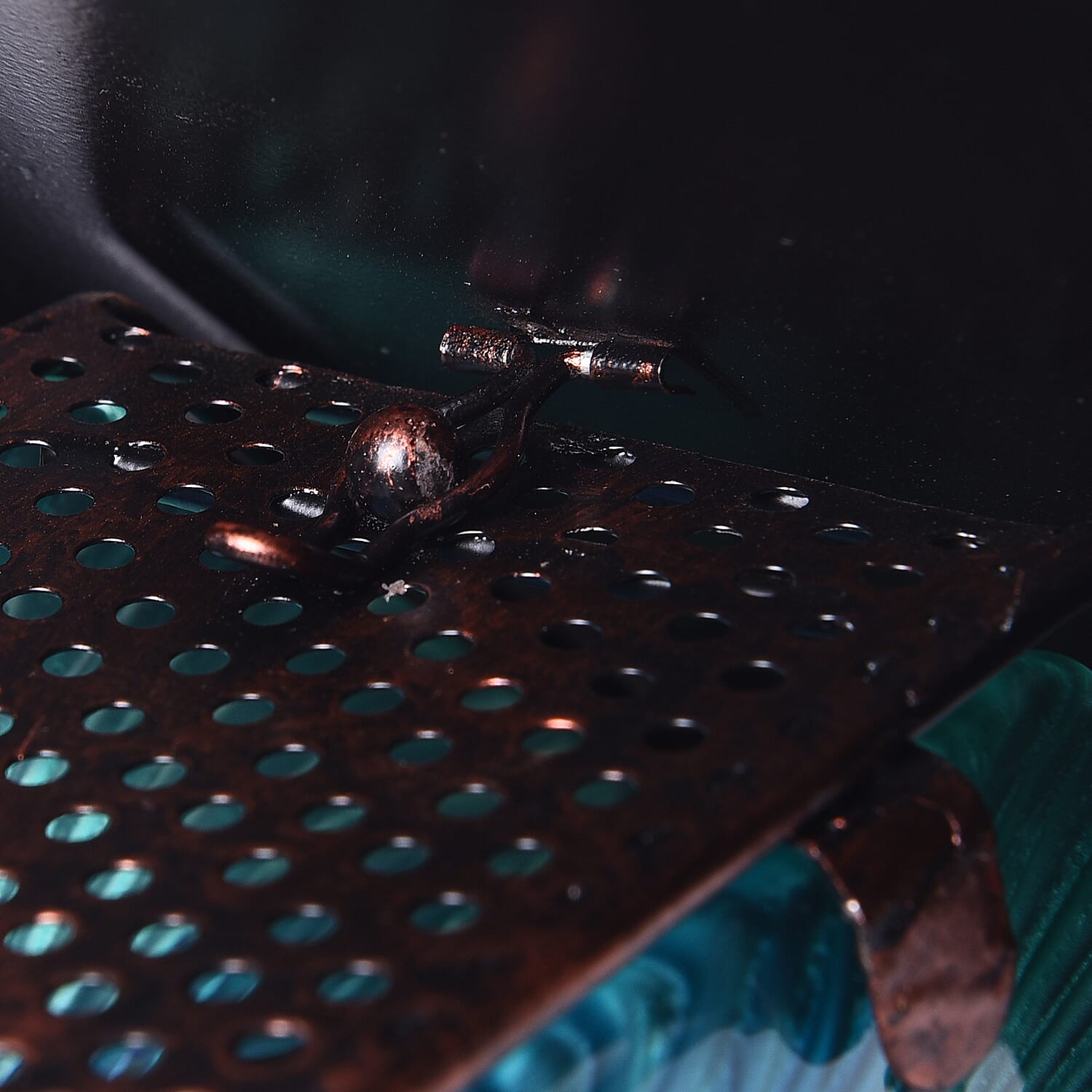 Garden Theme Hand Painted Solar Peacock Pattern Lantern Bird Feeder (Size 18x14x33cm) - Blue and Multi