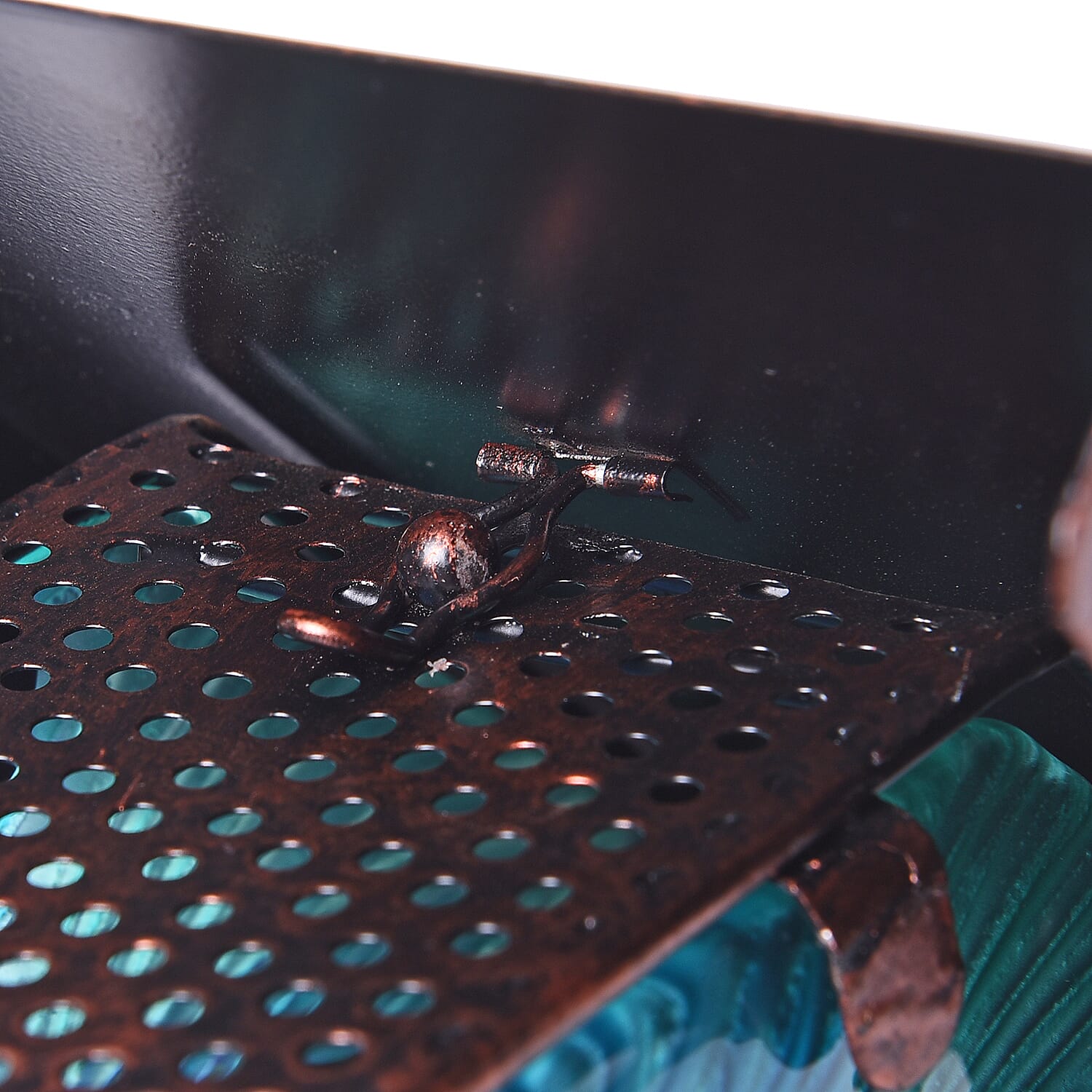 Garden Theme Hand Painted Solar Sunflower Pattern Lantern Bird Feeder (Size 18x14x33cm) - Yellow