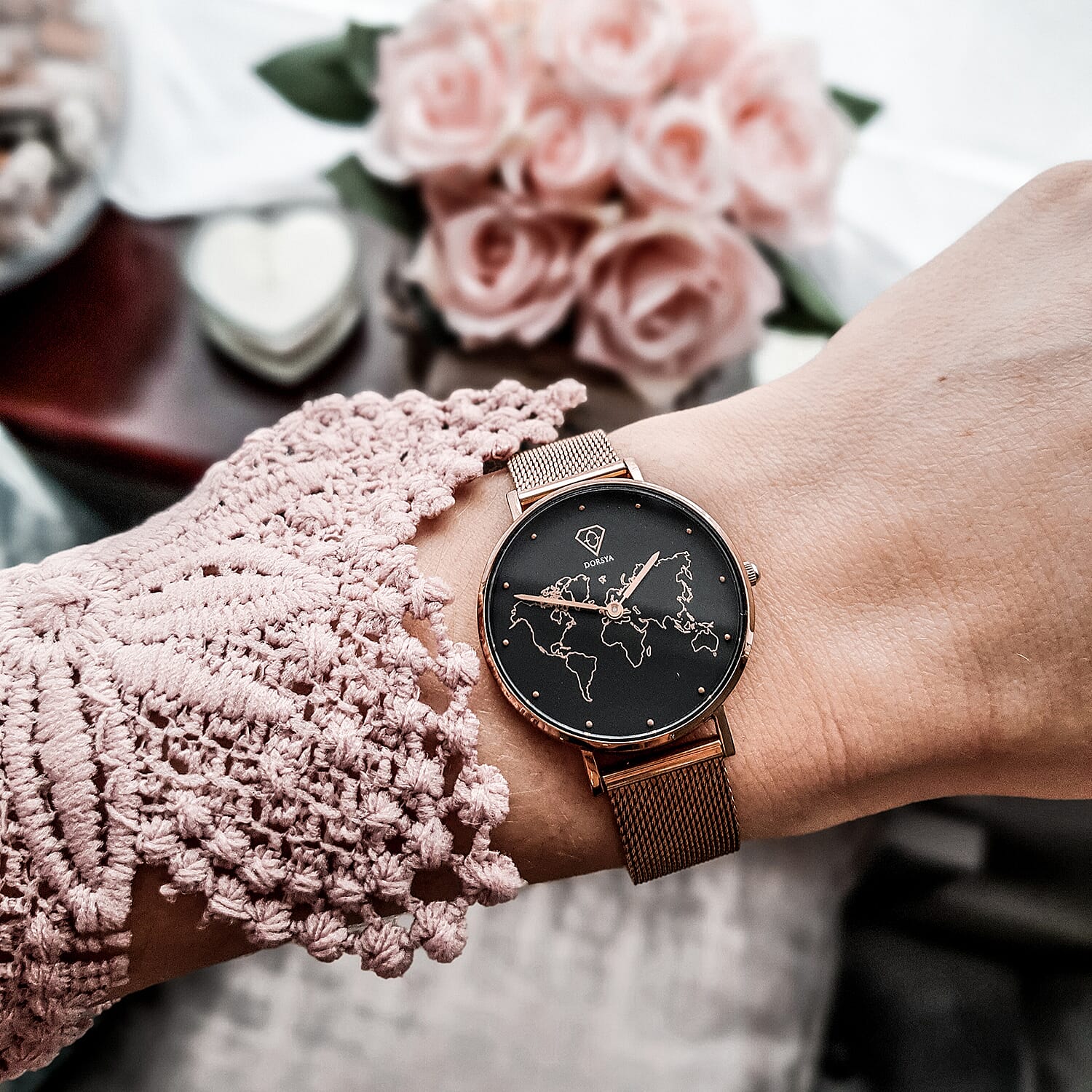 Neptune Carte du Monde Black-Rose Gold Mesh Watch