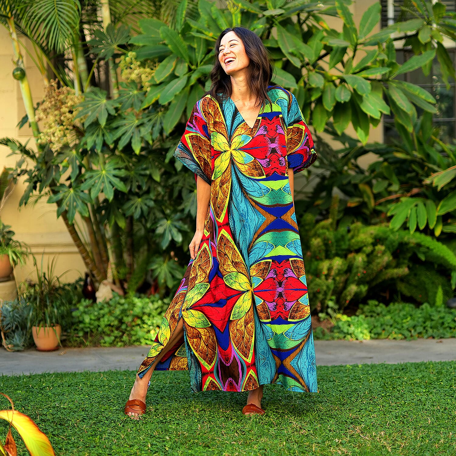 Winlar Multi Colour Floral Pattern Long V-Neck Kaftan (One Size)