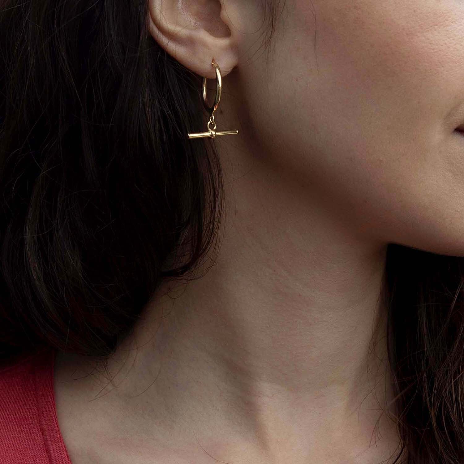 9K Yellow Gold 20MM X 28.5MM Round T Bar Creole Hoop Earrings 1.8 grams