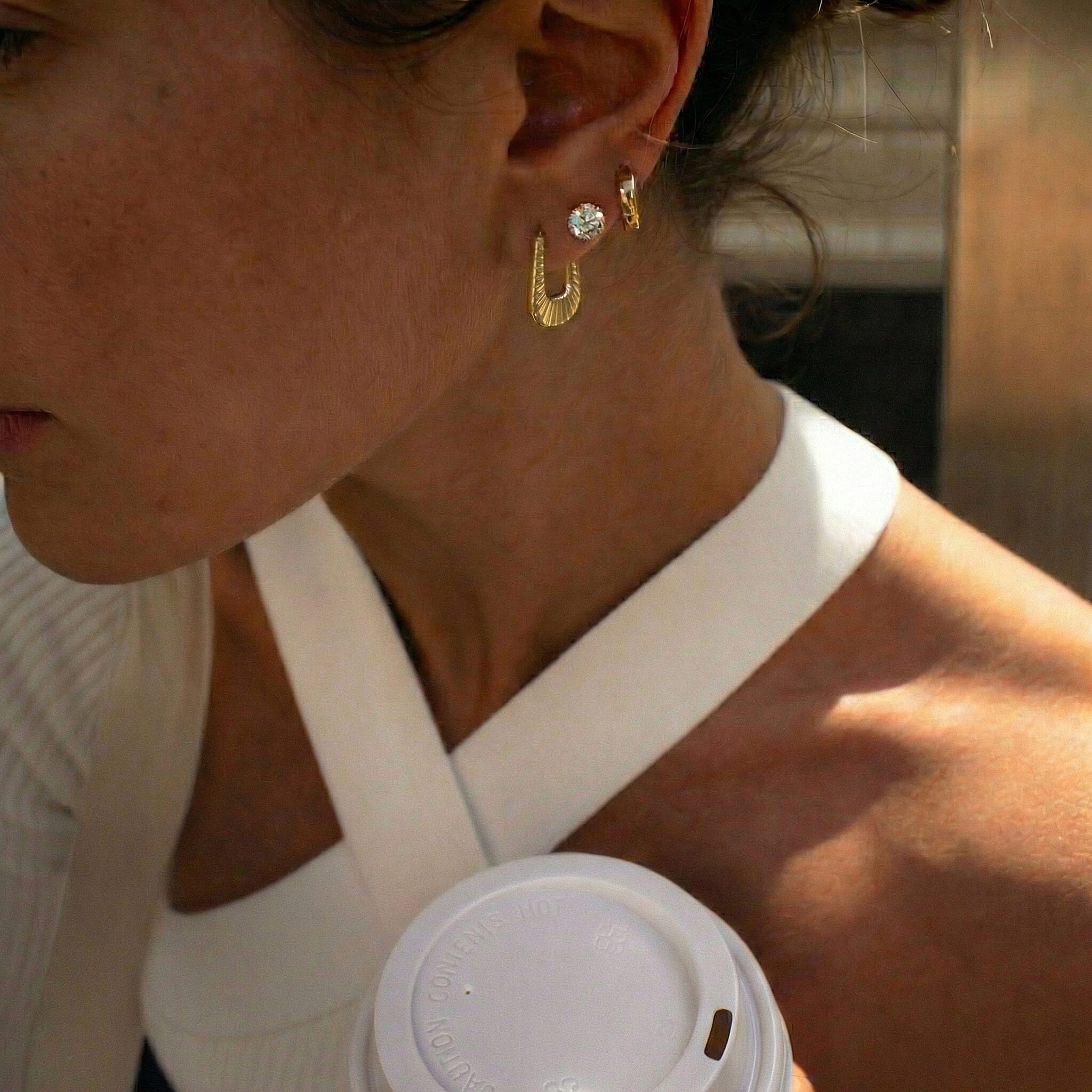 9K Yellow Gold 12MM X 15MM Ribbed Creole Earrings 0.38 grams