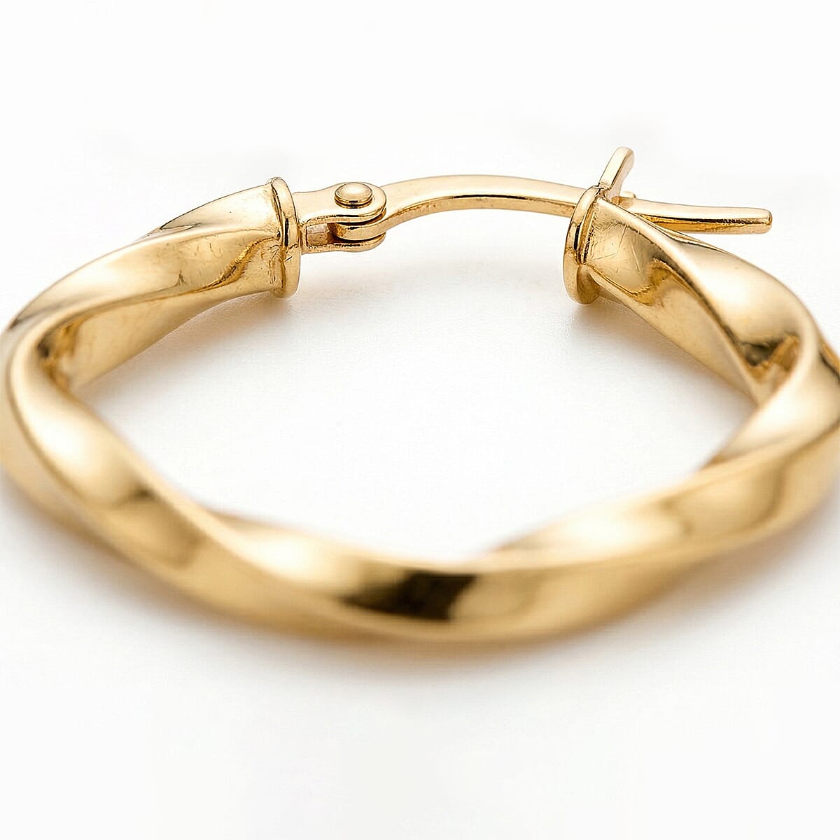 9K Yellow Gold 23MM X 23MM Twisted Square Tube Creole Hoop Earrings 1.5 grams