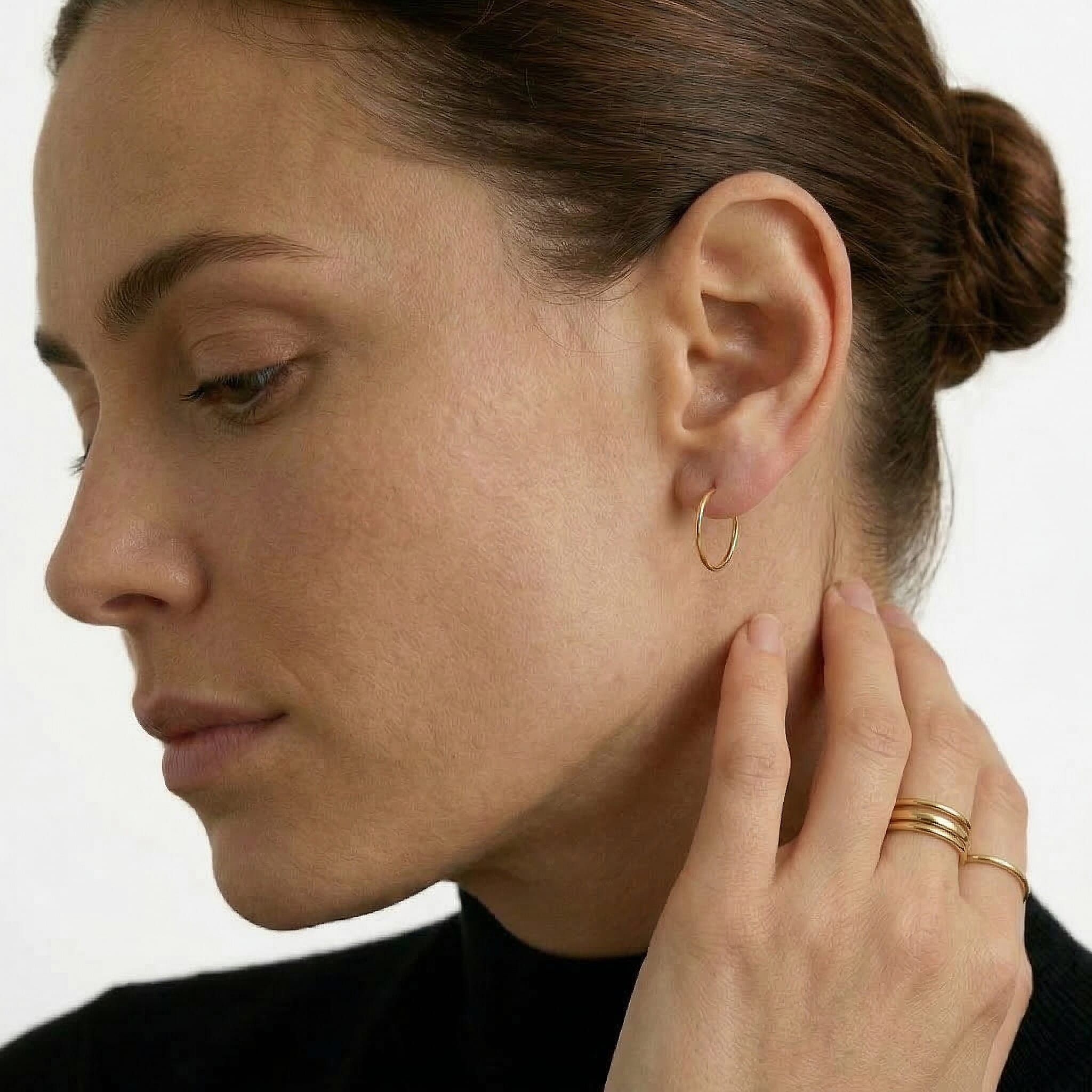 9K Yellow Gold 1.5MM Tube 15MM Sleeper Hoop Earrings 0.38 grams