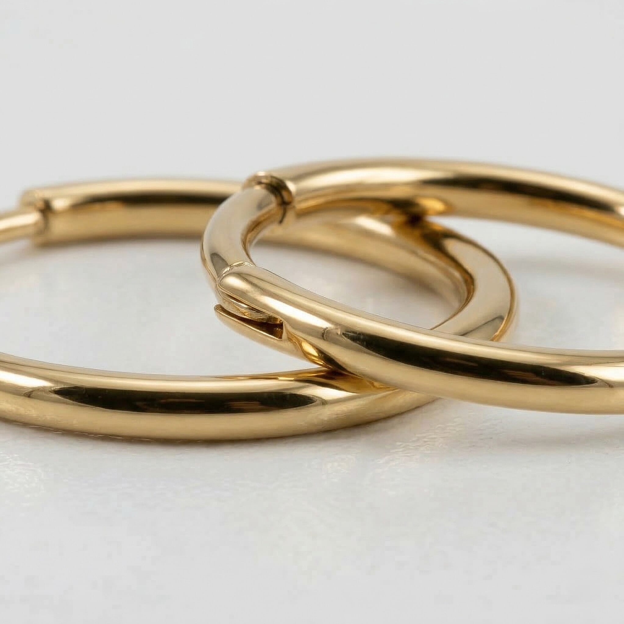 9K Yellow Gold 1.5MM Tube 15MM Sleeper Hoop Earrings 0.38 grams