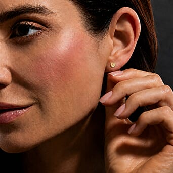 https://tjcuk.sirv.com/Products/60/9/6092957/9K-Yellow-Gold-6MM-X-6MM-Diamond-Cut-Heart-Stud-Earrings-0-48-grams_6092957_1.jpg?w=342&h=342