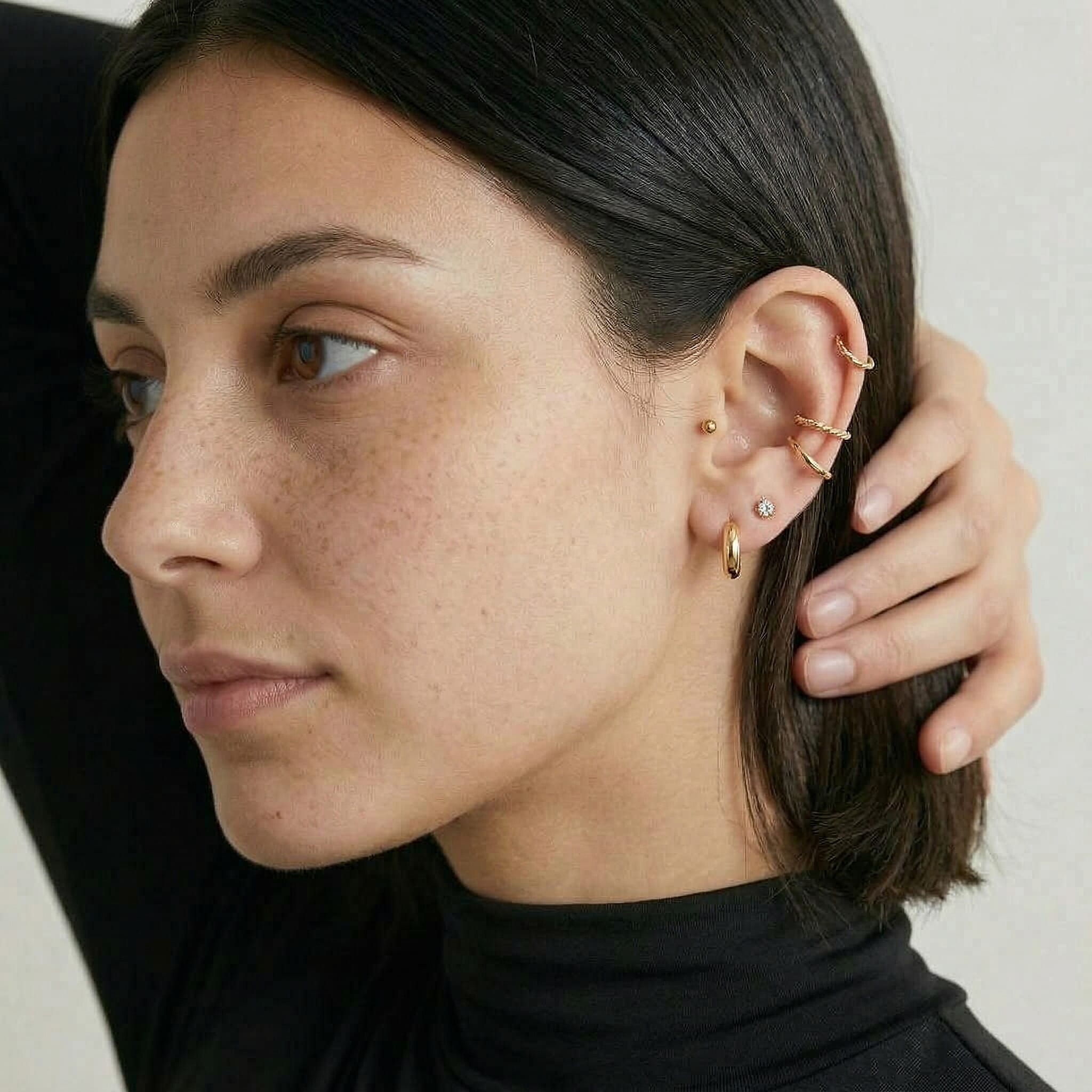 9K Yellow Gold  Earring,  Gold Wt. 0.96 Gms