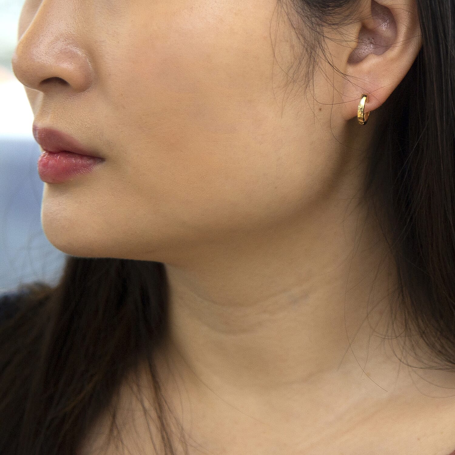 9K Yellow Gold  Earring,  Gold Wt. 0.96 Gms