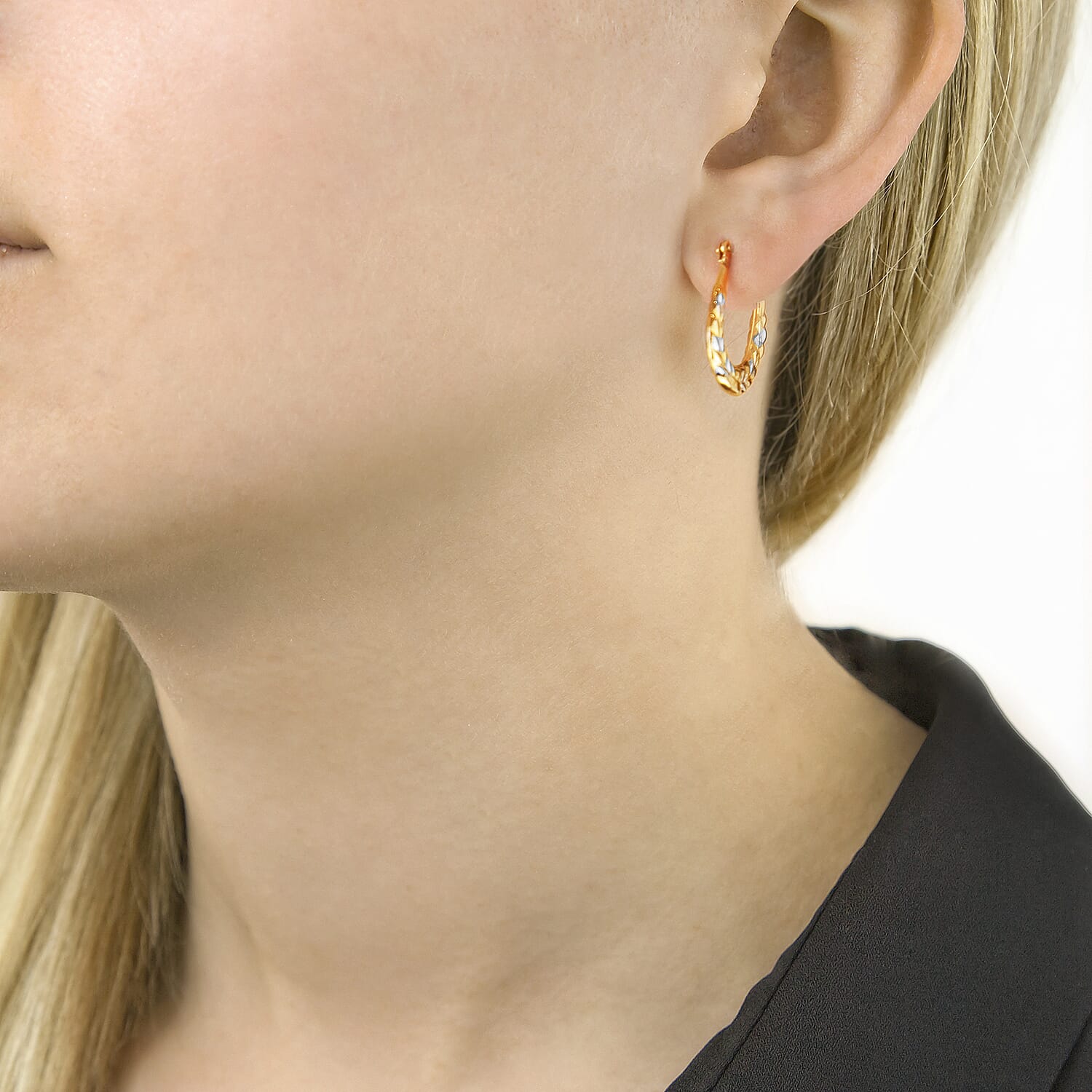 9K Two Colour Gold 12MM X 16MM Patterned Kiss Creole Earrings 0.4 grams