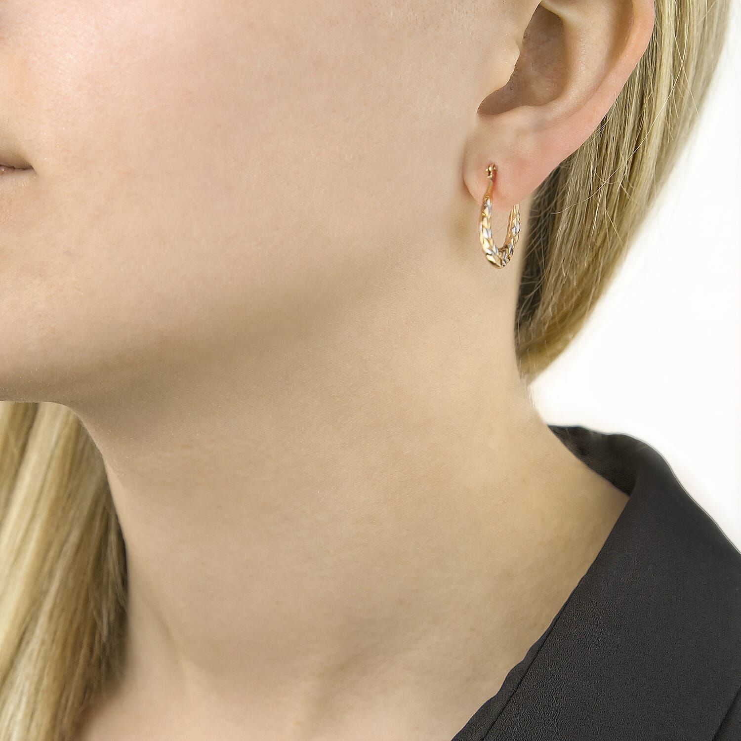 9K Two Colour Gold 12MM X 16MM Patterned Kiss Creole Earrings 0.4 grams