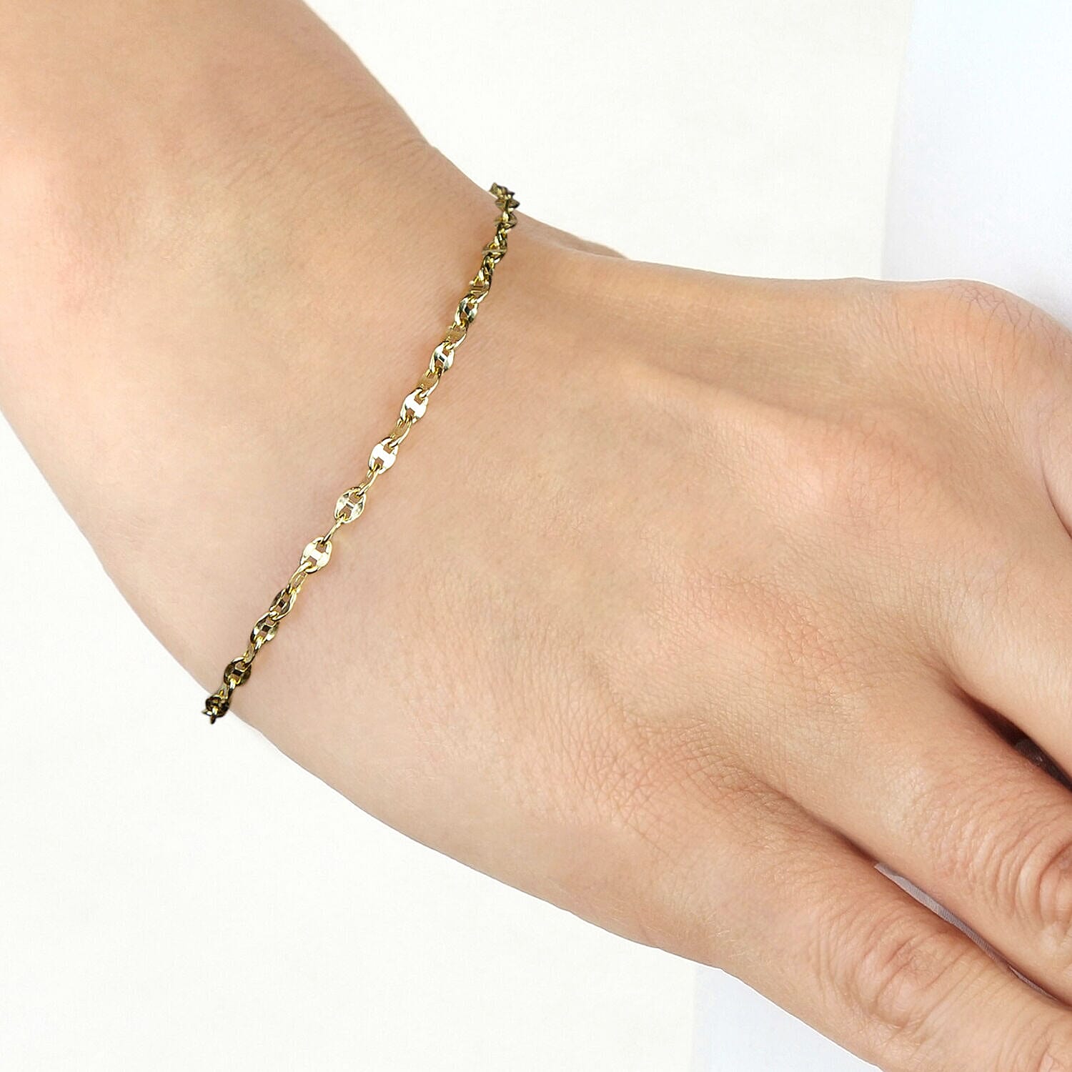 9K Yellow Gold High Finish Rambo Chain Bracelet 7 Inch, 1 grams 9K Yellow Gold High Finish Rambo Chain Bracelet 7 Inch, 1 grams