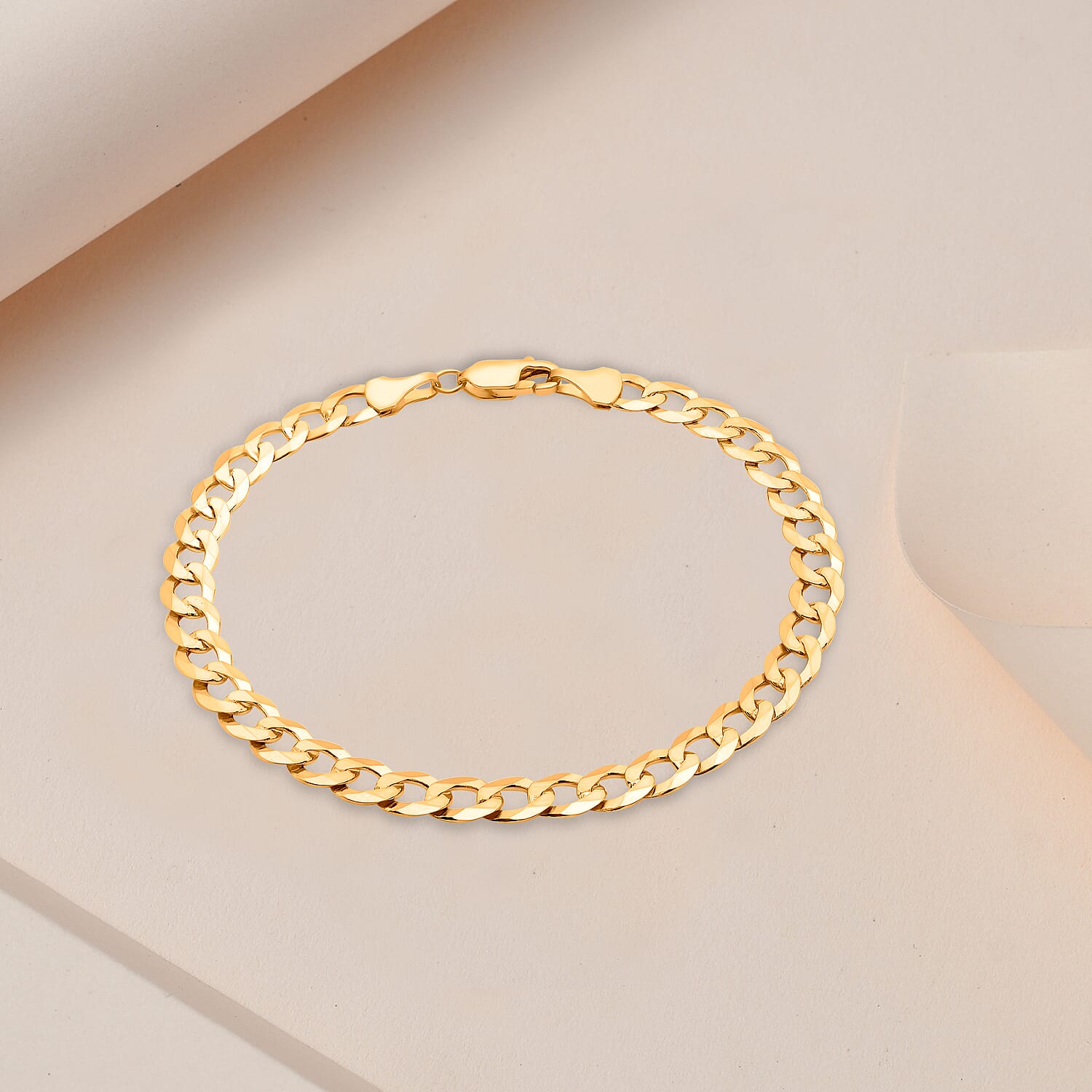 9K Yellow Gold 150 Diamond Cut Flat Curb Chain Bracelet Size 9 Inch, Gold Wt. 6.9 Gms