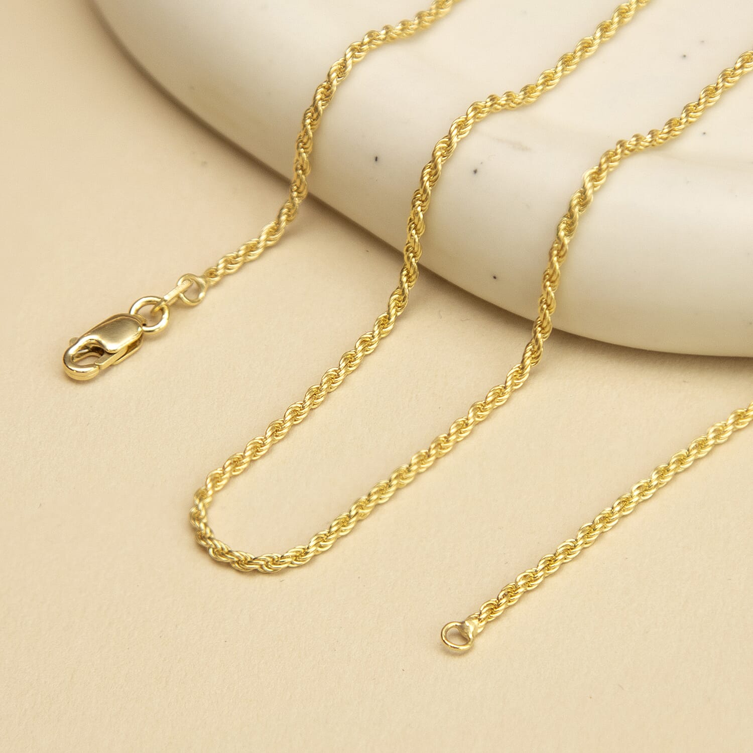 9K Yellow Gold High Finish Rope Chain 16 Inch, 3.4 grams