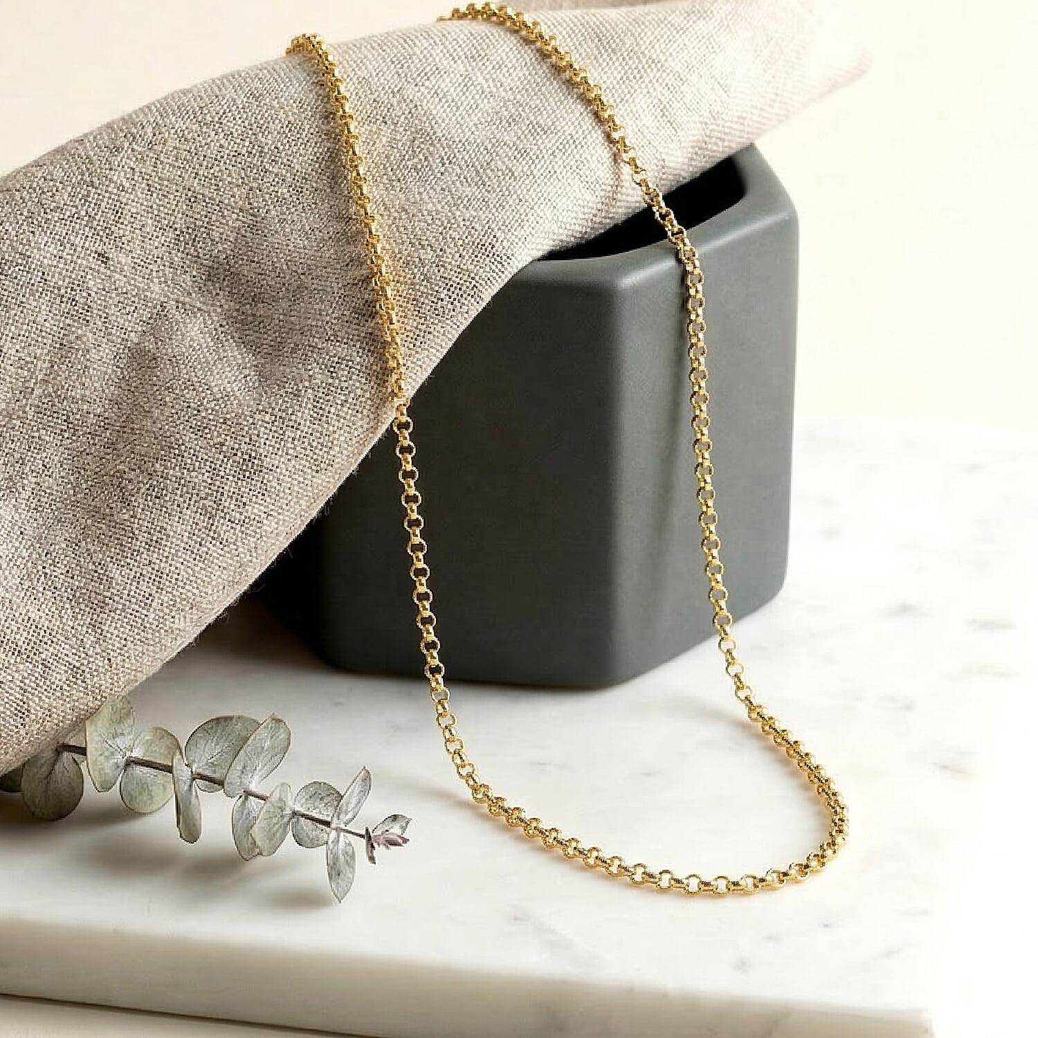 9K Yellow Gold High Finish Round Belcher Chain 20 Inch, 2.9 grams