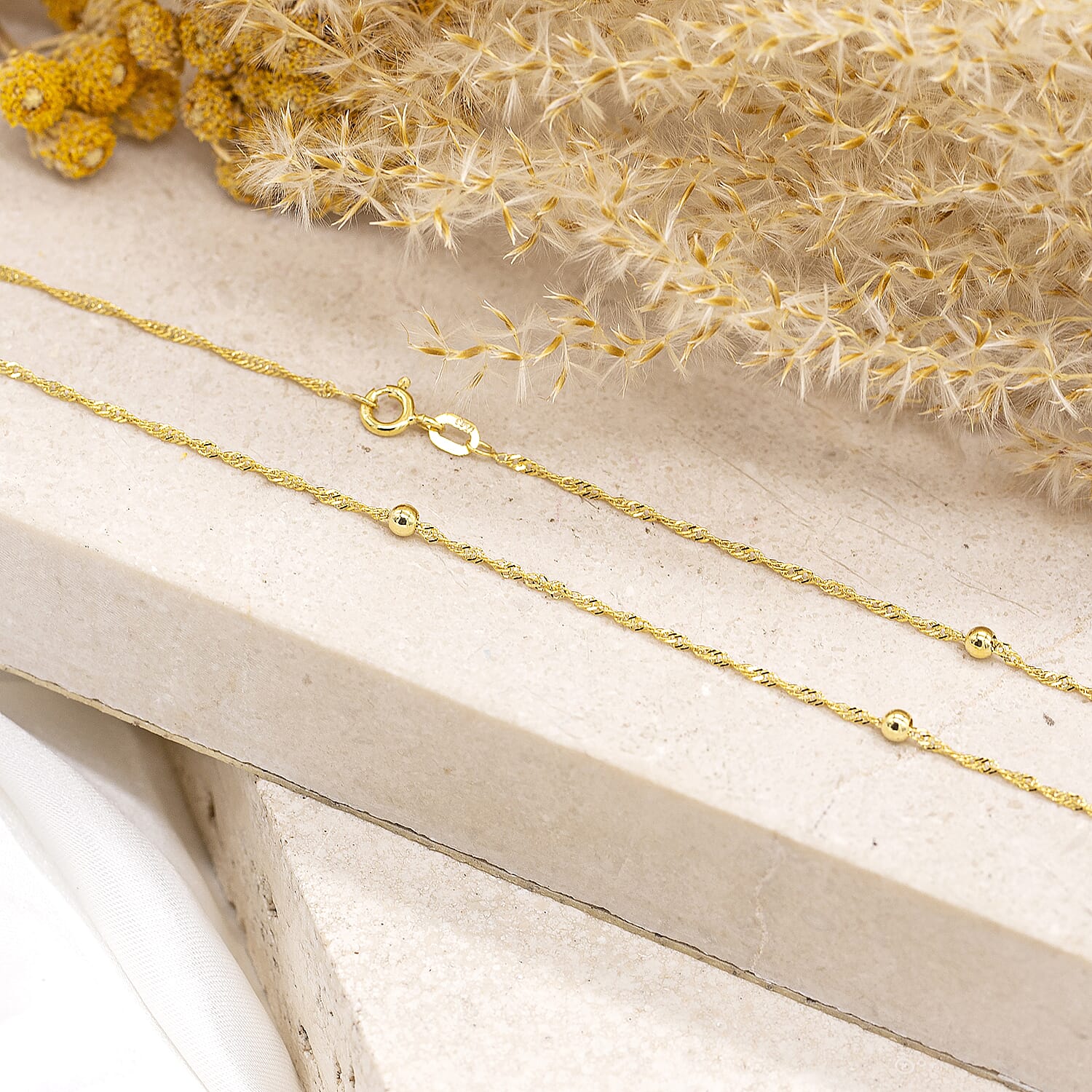 9K Yellow Gold Diamond Cut Ball And Twist Curb Chain 22 Inch, 2.2 grams