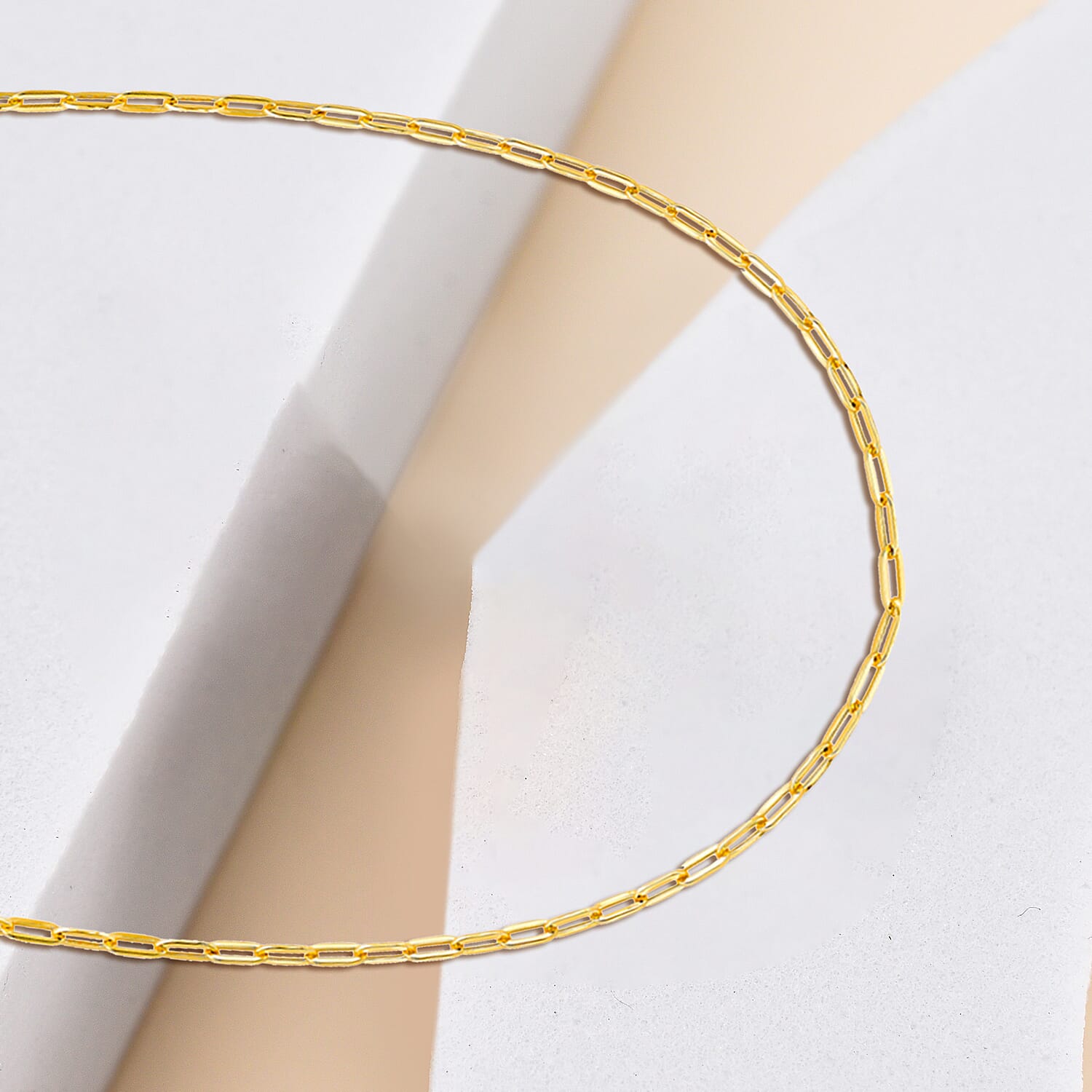 9K Yellow Gold  Chain,  Gold Wt. 2.5 Gms