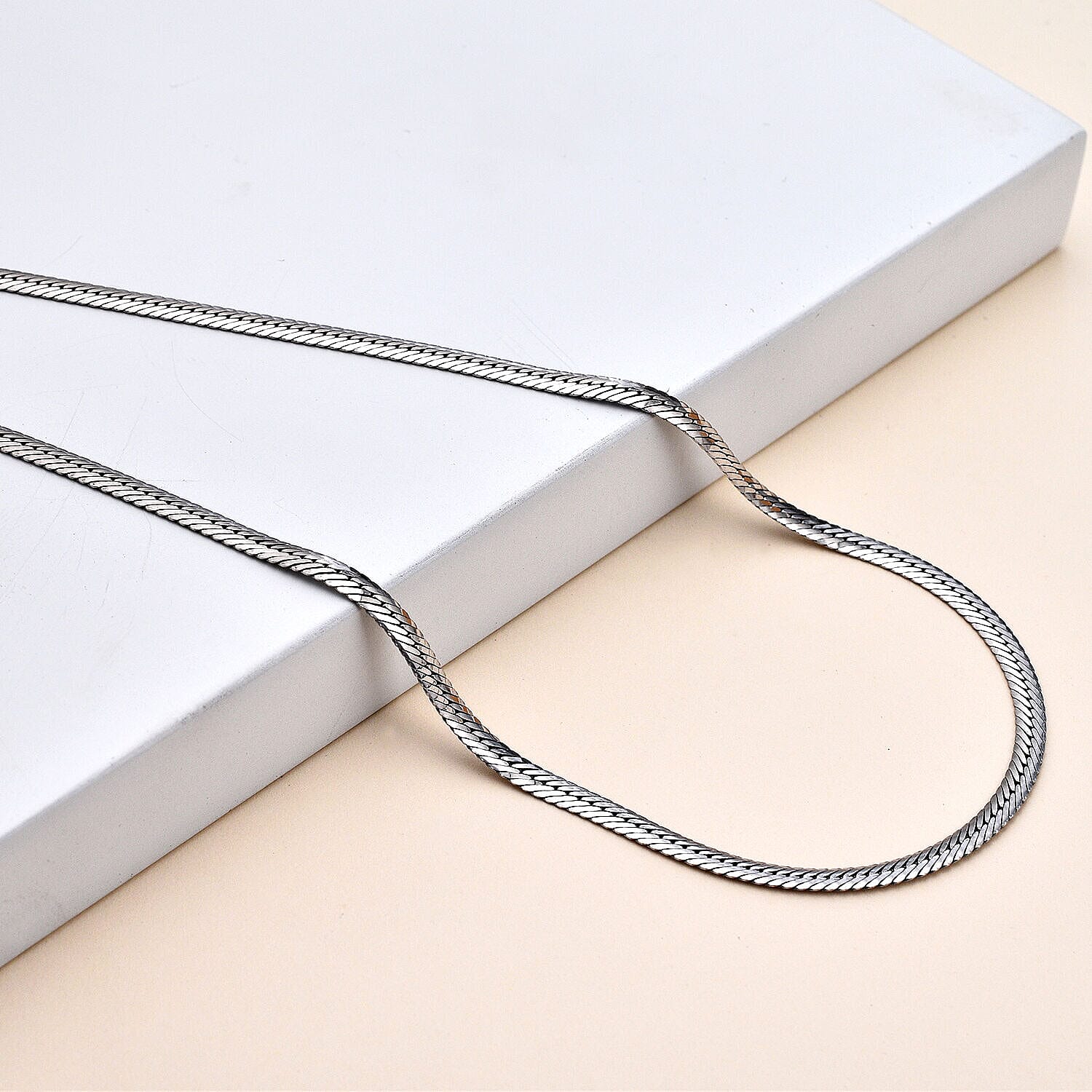 950 Platinum Flat Snake Chain (Size 16) with Lobster Clasp, Platinum wt. 10.20 Gms