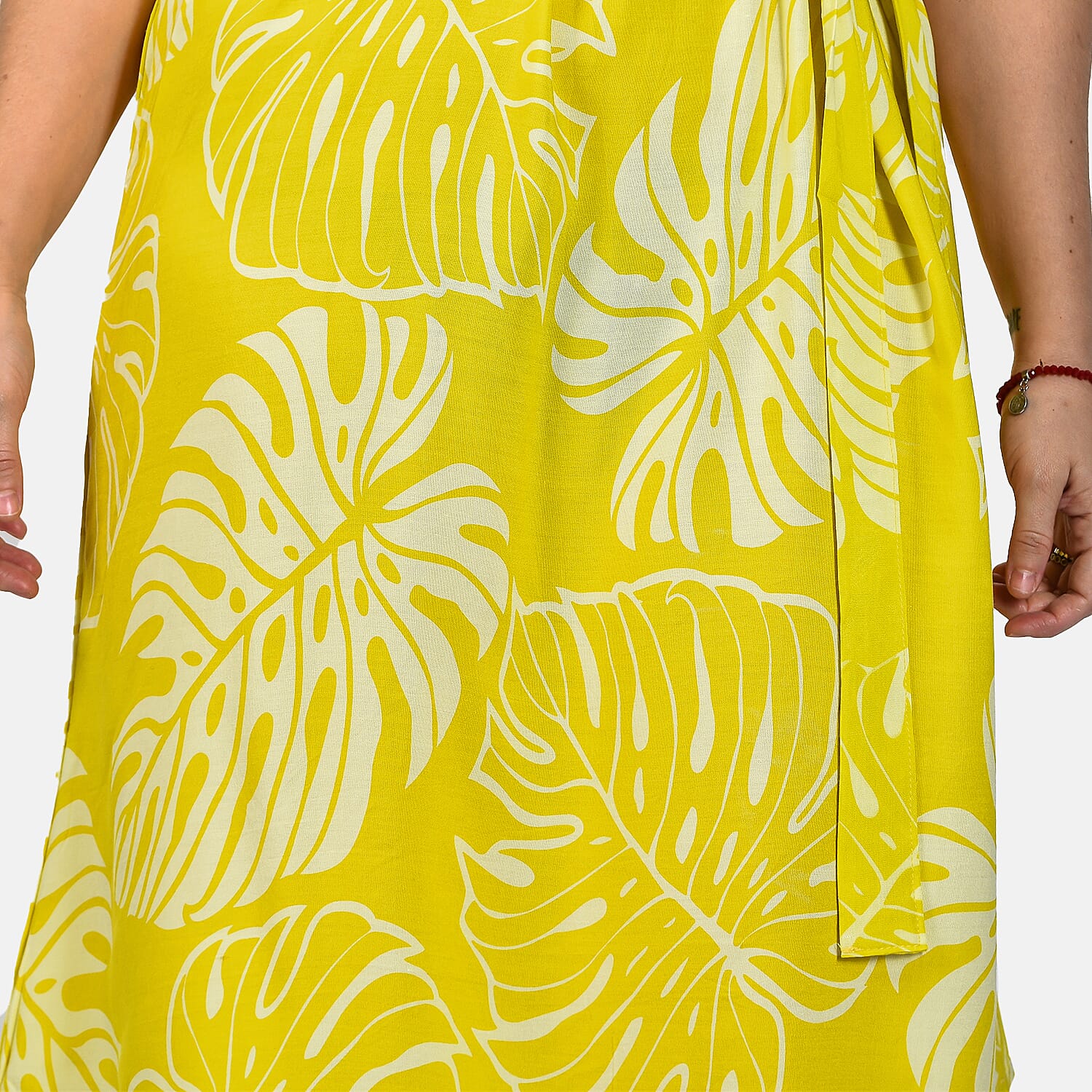 Bali Collection 100% Rayon Leaves Pattern Women Dress (Size:L/16-18) - Yellow and Cream