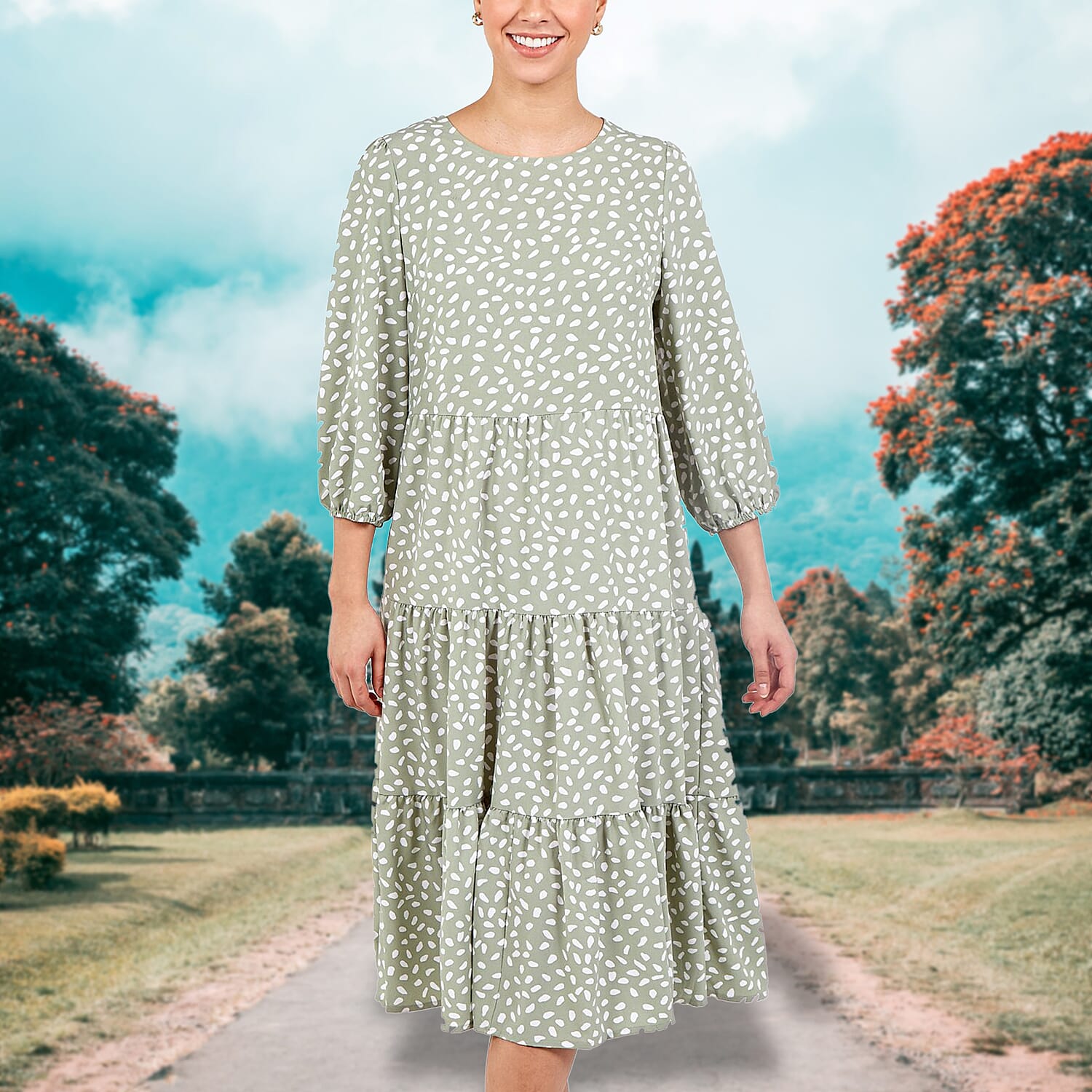 NOVA of London Panelled Smock Dress in Sage (Size 10)