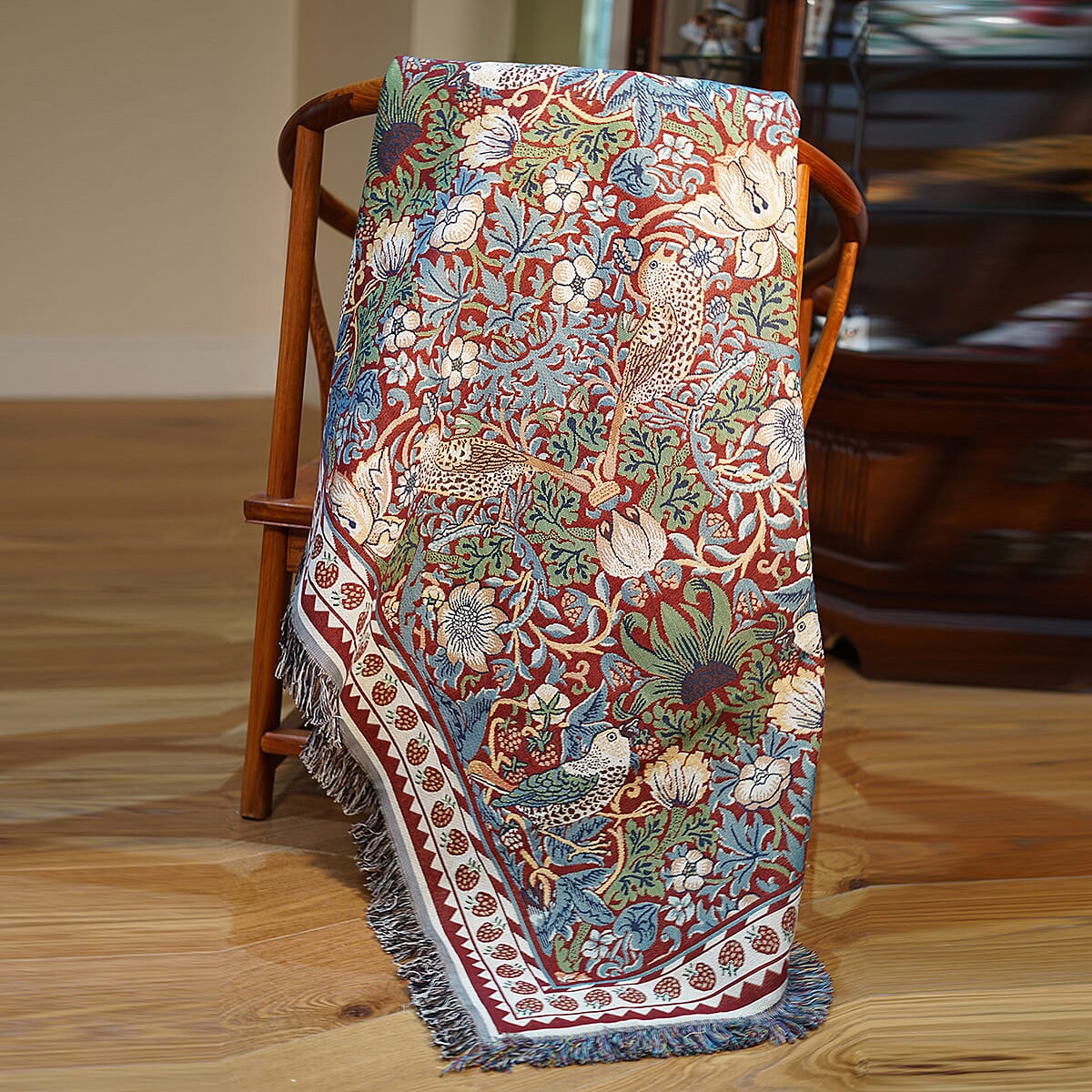 Signare William Morris Throw - Strawberry Thief Red (132x134cm)