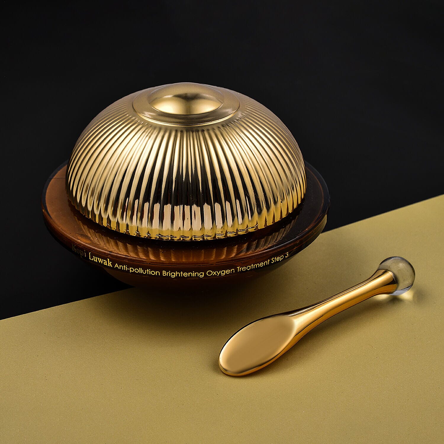 Hermetise- Kopi Luwak Anti-Aging Oxygen Brightening Firming Transformative Overnight Mask- 70ml