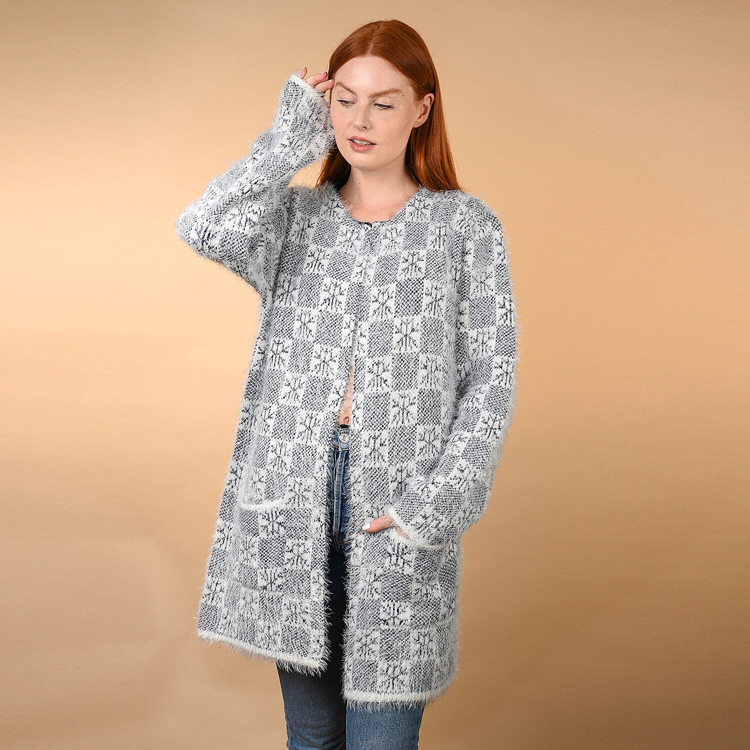 JOVIE Rhombic Pattern Winter Coatigan with Two Pockets  (Size 55x82Cm) - Navy & White