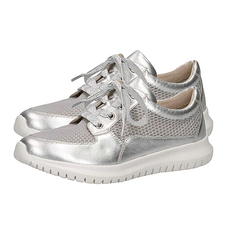 Caprice Metallic Leather Trainer in Silver (Size 3.5)