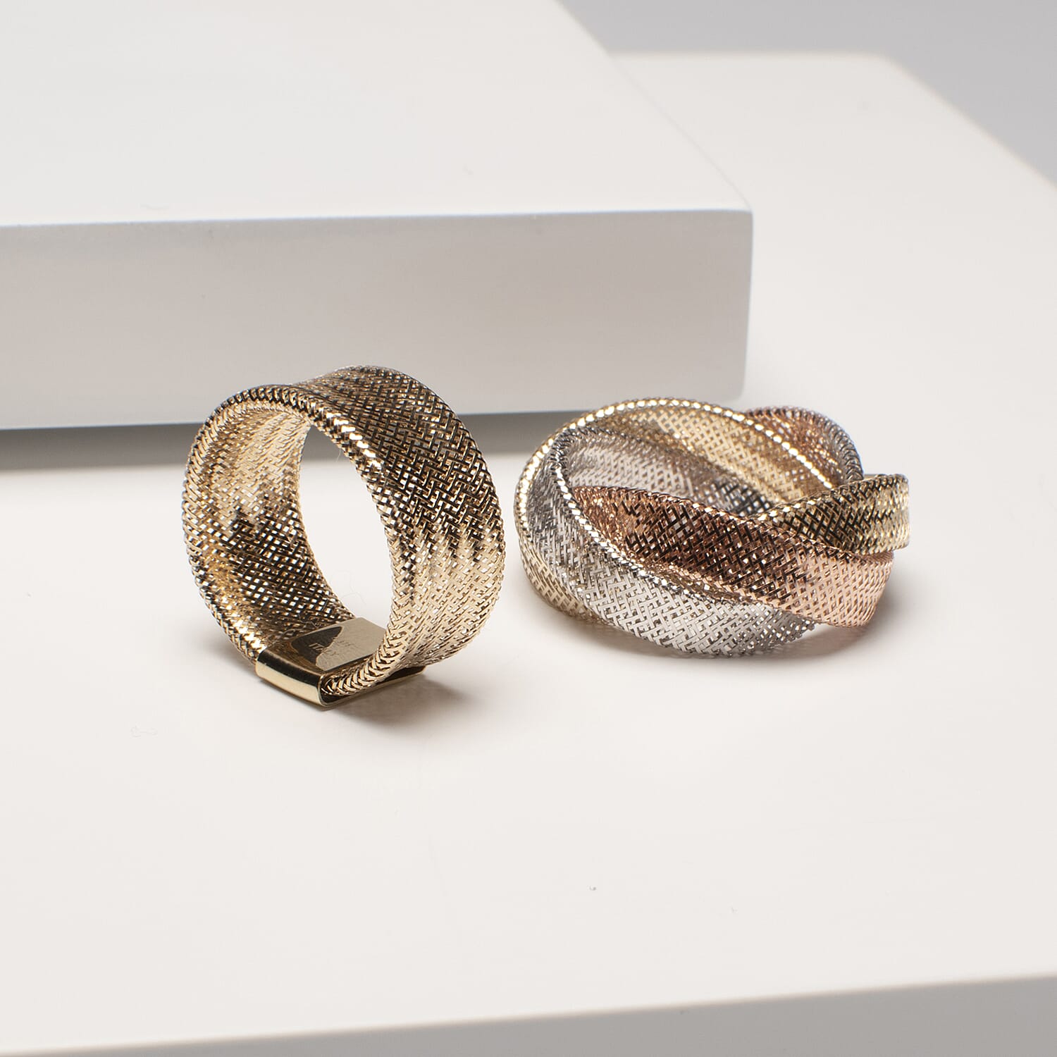 Italian Made 9K Yellow Gold Stretchable Mesh Ring - (Size K to Q )