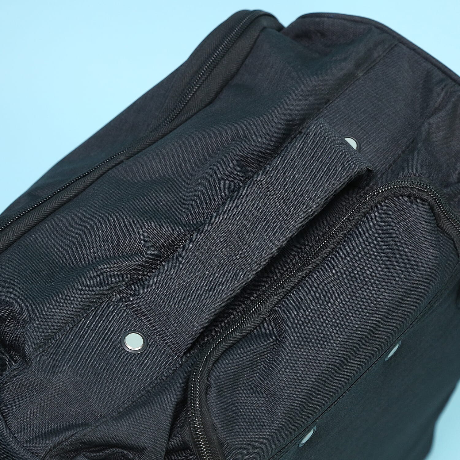 Black Cabin Bag with 55cm Extendable Arms