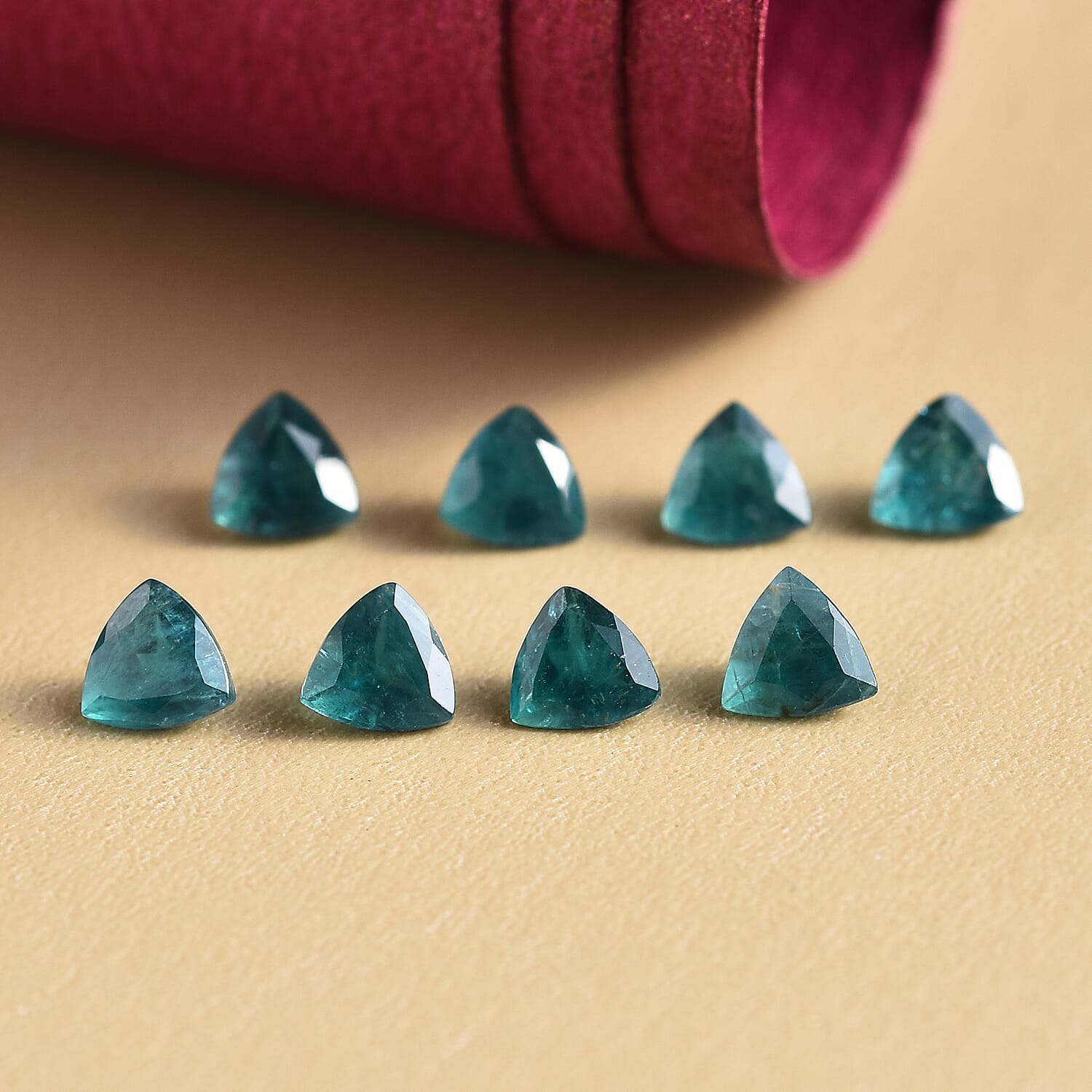 Set of 4 - AAA Grandidierite Trillion 4 mm 1.66 Ct.