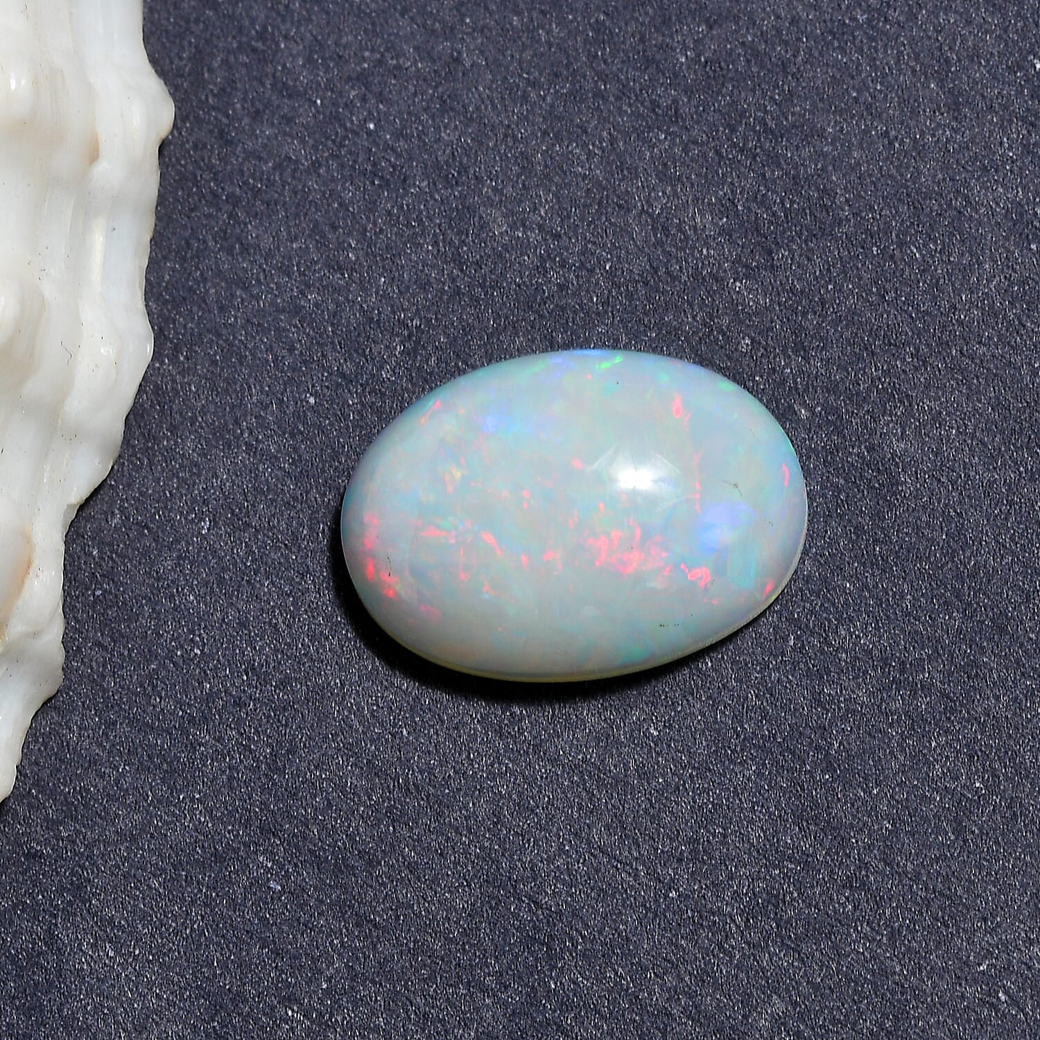 Ethiopian Welo Opal Oval 14x10 mm 2.95 Ct.