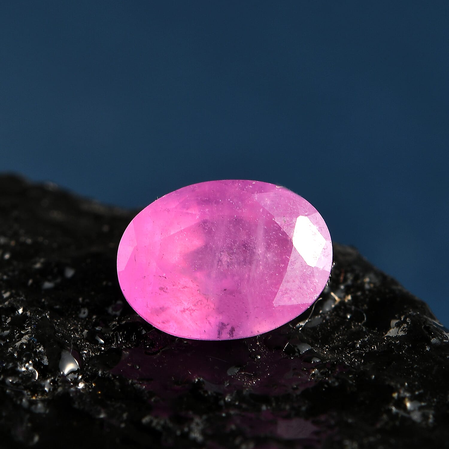 Pink Sapphire Oval 8x6 mm 1.68 Ct.